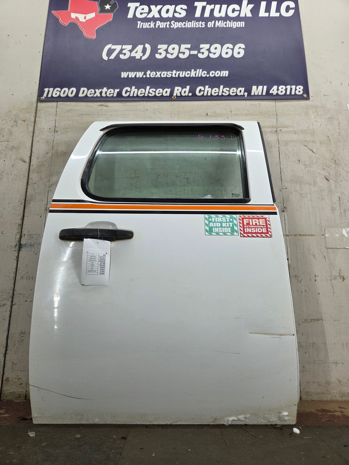 2007-2013 Chevrolet Silverado / GMC Sierra 1500 2500 3500 HD Crew Cab RH Passenger Rear Door