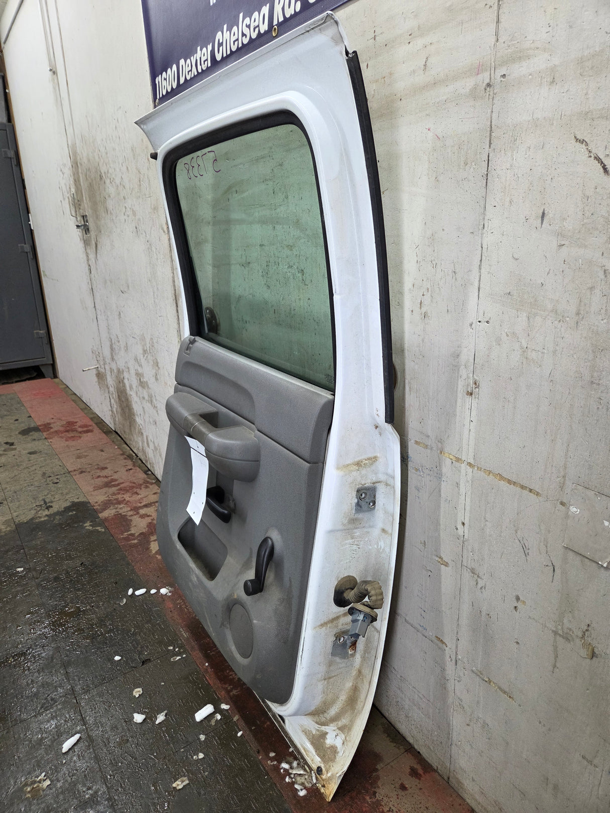 2007-2013 Chevrolet Silverado / GMC Sierra 1500 2500 3500 HD Crew Cab LH Driver Side Rear Door