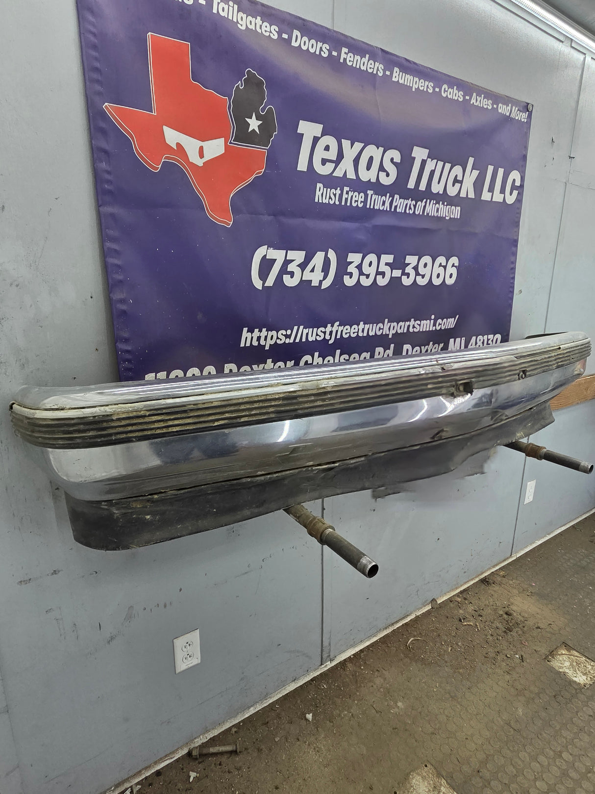 1988-1998 Chevrolet / GMC 1500 2500 3500 Front Bumper