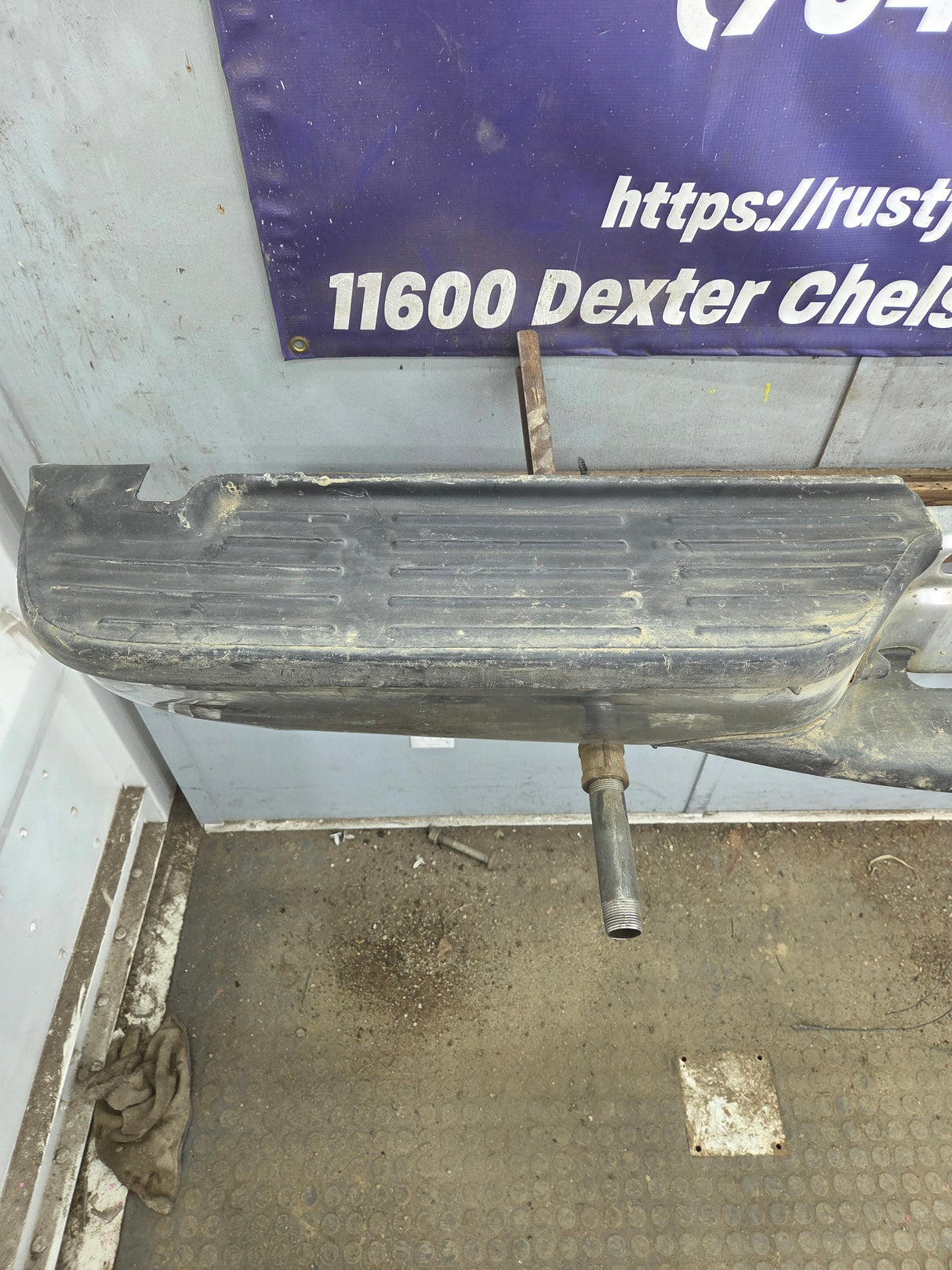 1999-2007 Ford Super Duty F250 F350 F450 F550 Rear Bumper