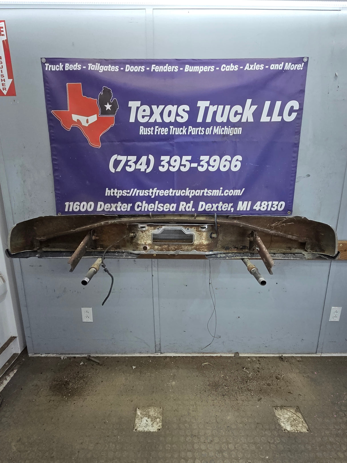 1999-2007 Ford Super Duty F250 F350 F450 F550 Rear Bumper