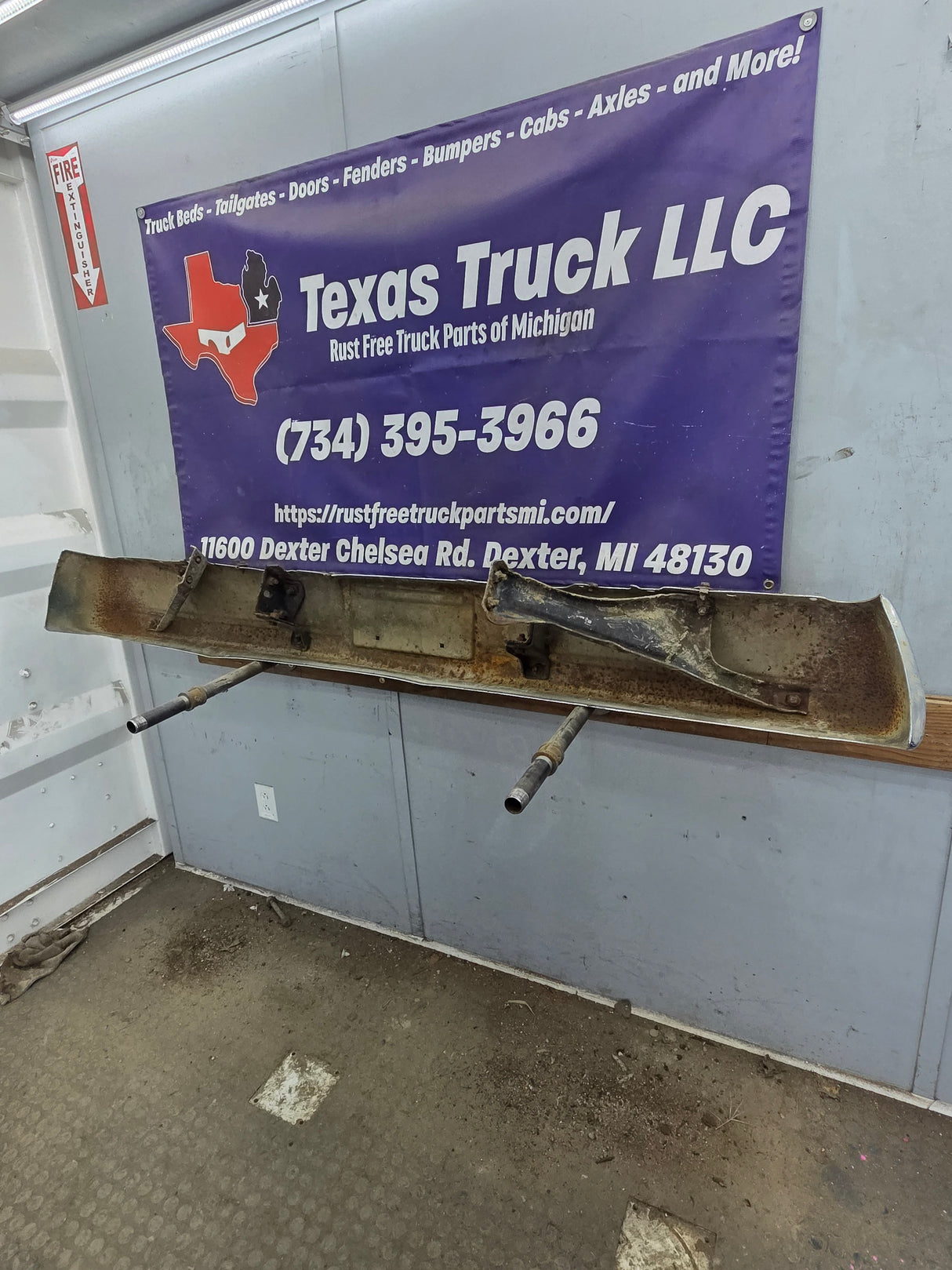 1983-1991 Chevrolet Silverado / GMC Sierra Square Body Front Bumper W/O Impact Strip