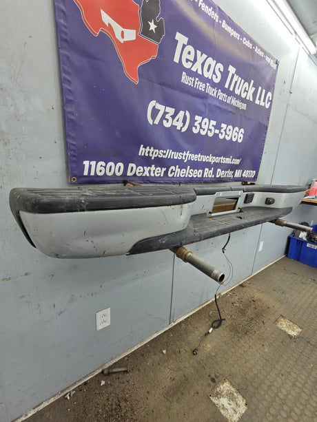 1999-2007 Chevrolet Silverado / GMC Sierra 1500 Rear Bumper