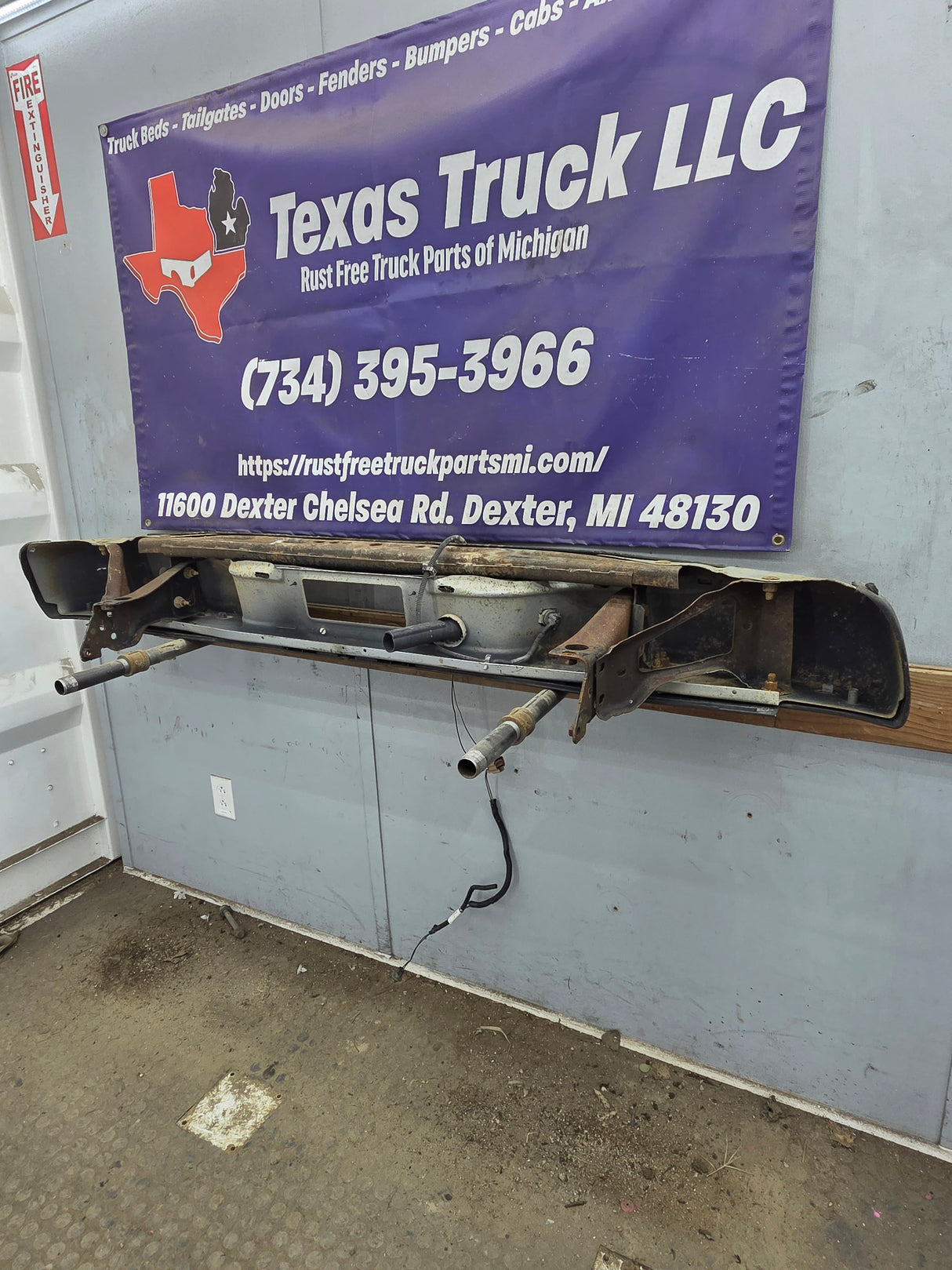 1999-2007 Chevrolet Silverado / GMC Sierra 1500 Rear Bumper