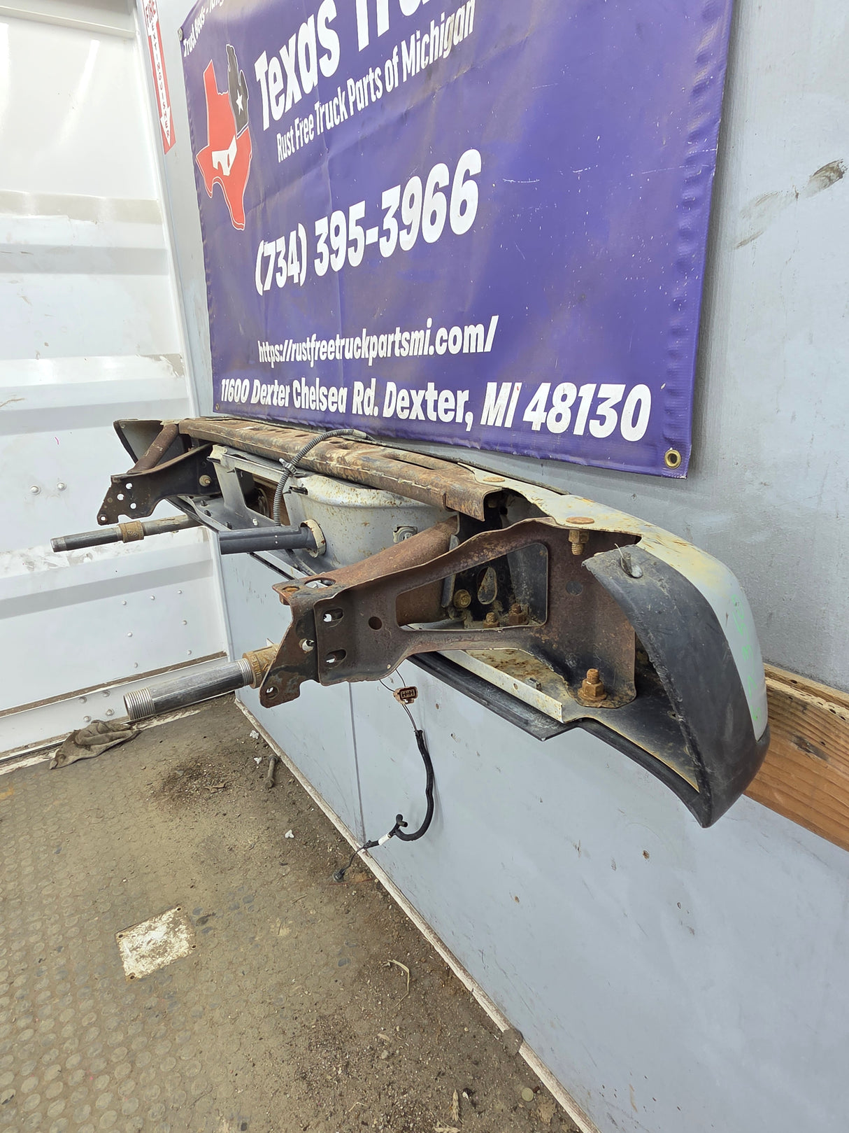 1999-2007 Chevrolet Silverado / GMC Sierra 1500 Rear Bumper