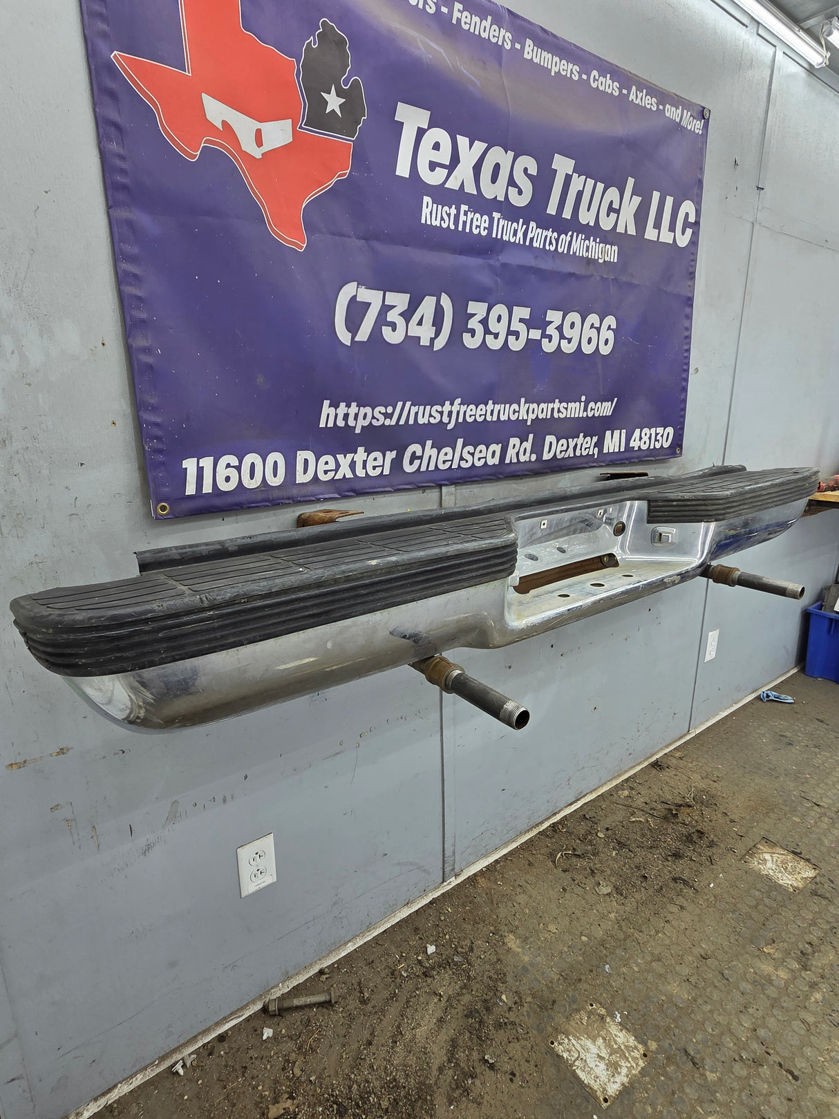 1988-1998 Chevrolet / GMC 1500 2500 3500 Rear Bumper