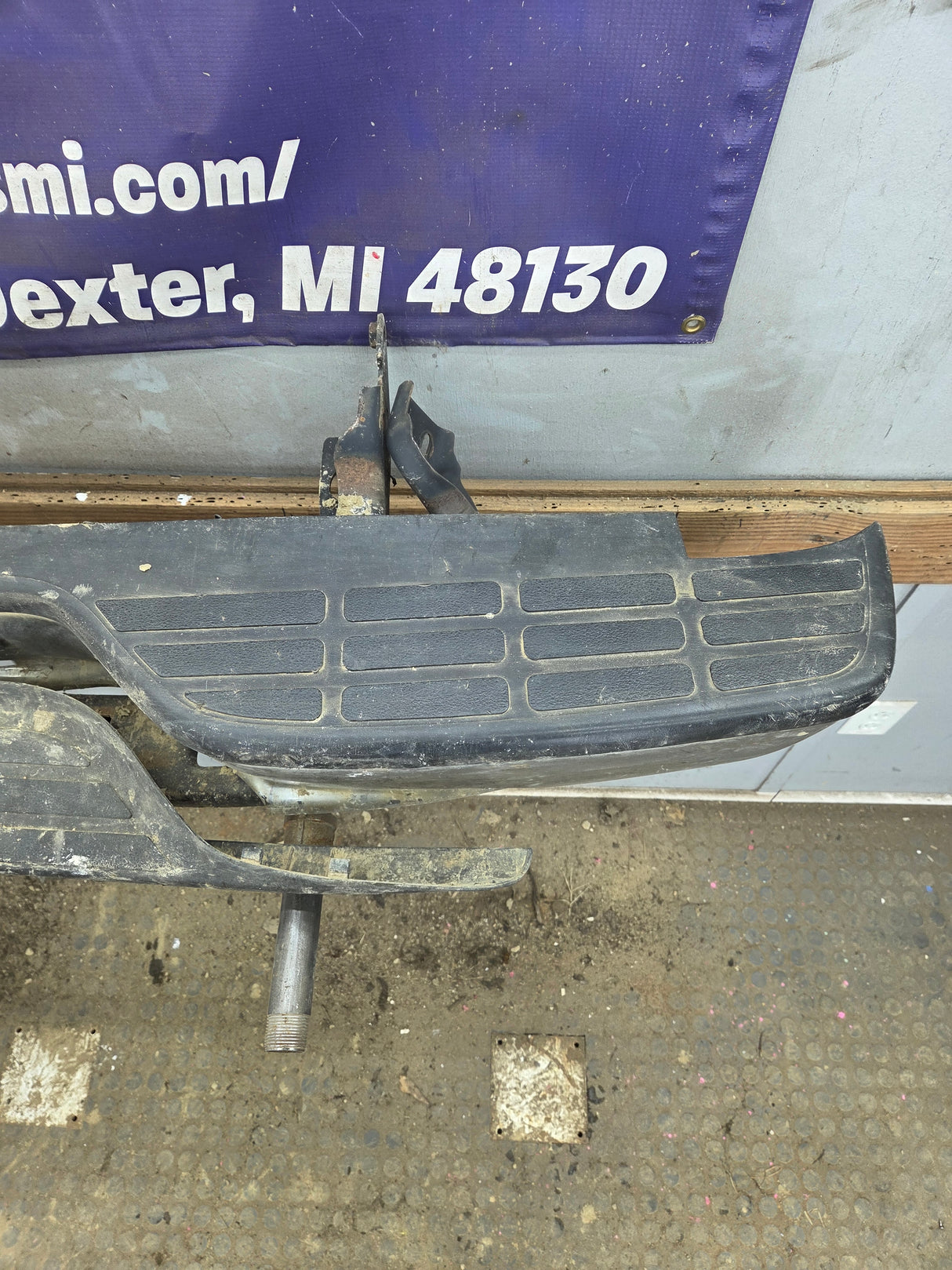 1999-2007 Chevrolet Silverado / GMC Sierra 1500 Rear Bumper