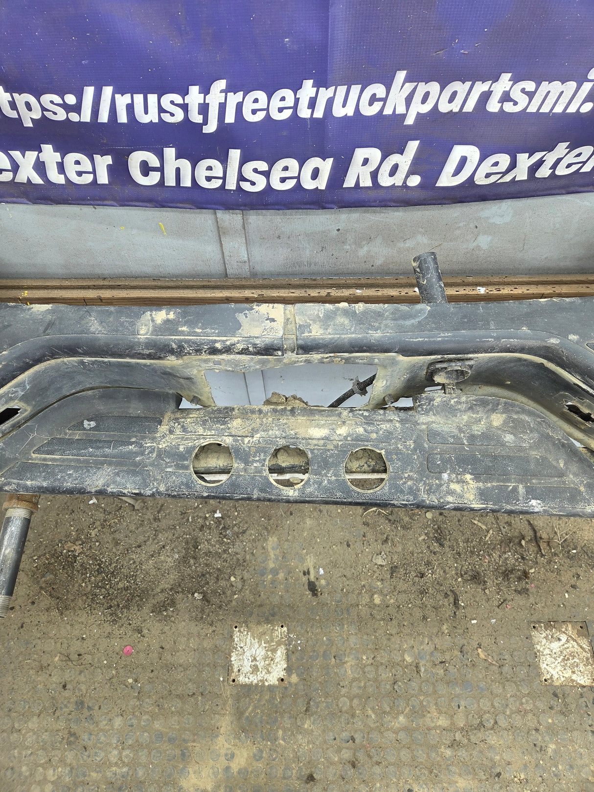 1999-2007 Chevrolet Silverado / GMC Sierra 1500 Rear Bumper