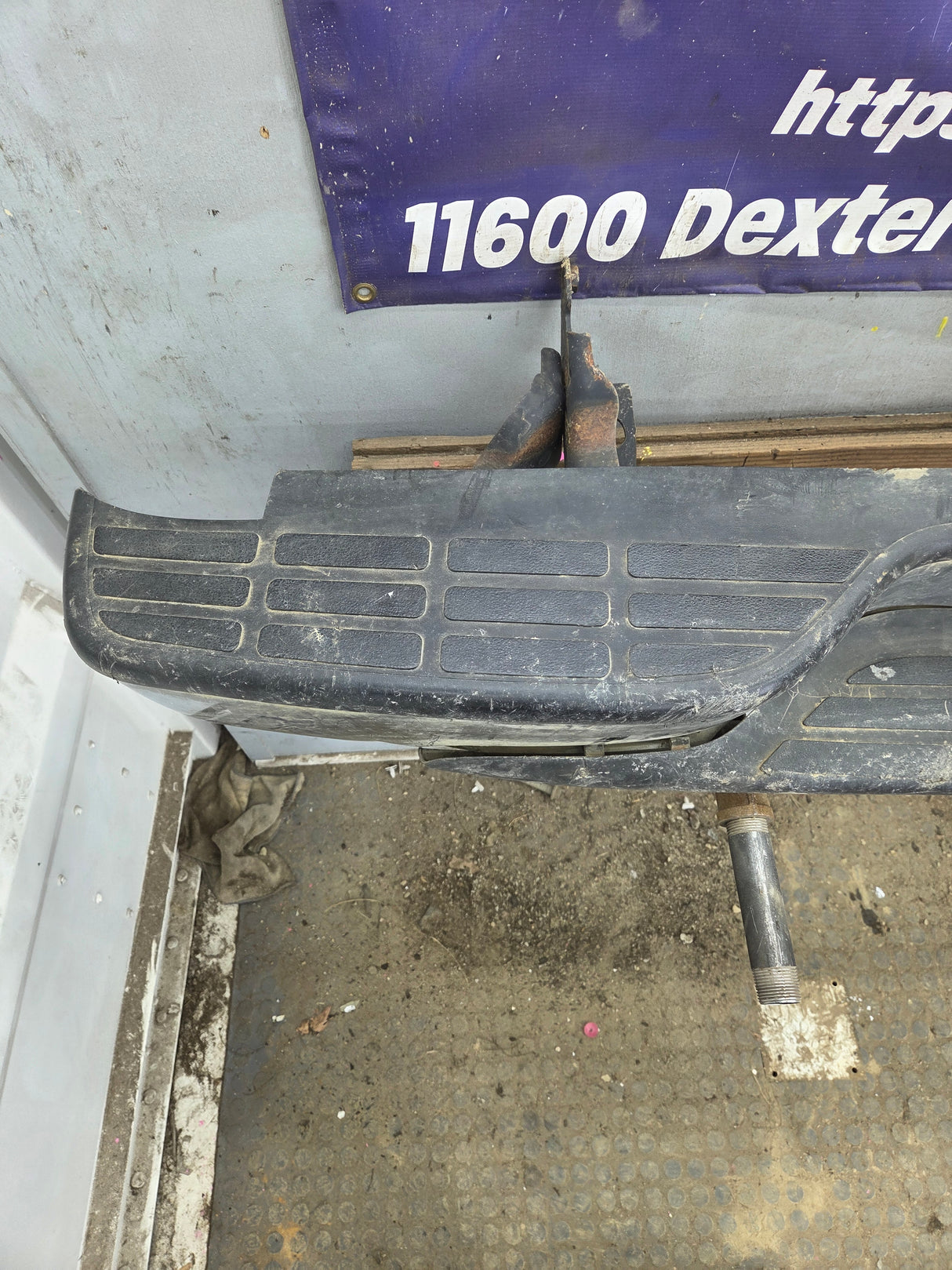 1999-2007 Chevrolet Silverado / GMC Sierra 1500 Rear Bumper