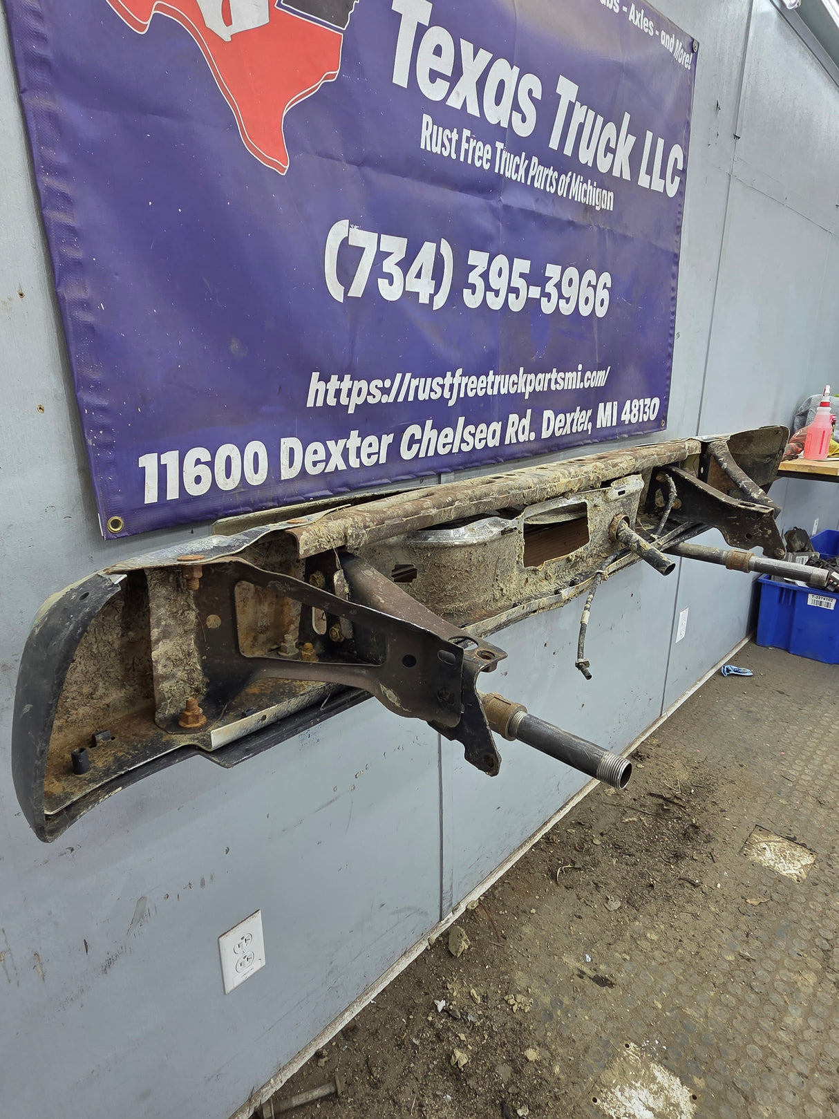 1999-2007 Chevrolet Silverado / GMC Sierra 1500 Rear Bumper