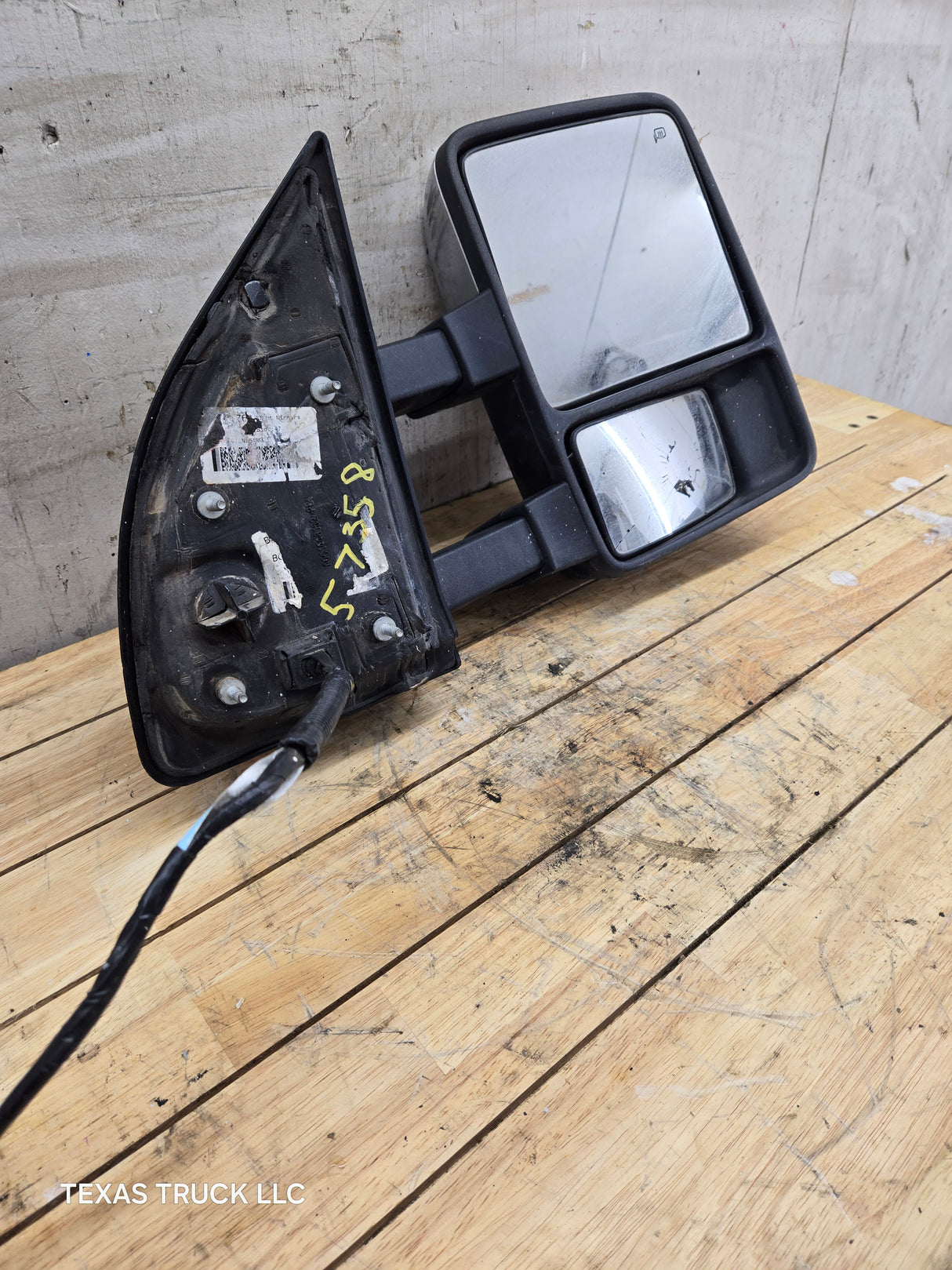 2011-2016 Ford Super Duty F250 F350 F450 F550 RH Passenger Side Power Folding & Telescoping Heated Towing Mirror OEM