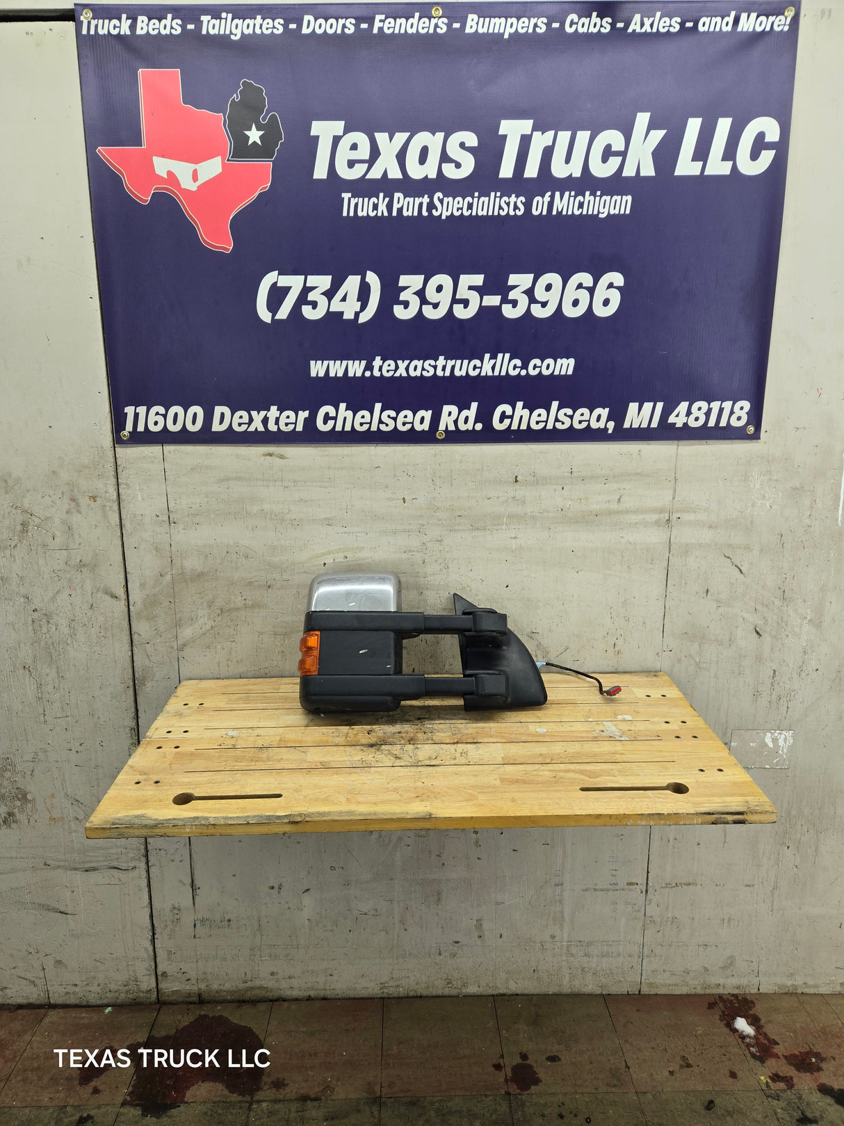 2011-2016 Ford Super Duty F250 F350 F450 F550 RH Passenger Side Power Folding & Telescoping Heated Towing Mirror OEM