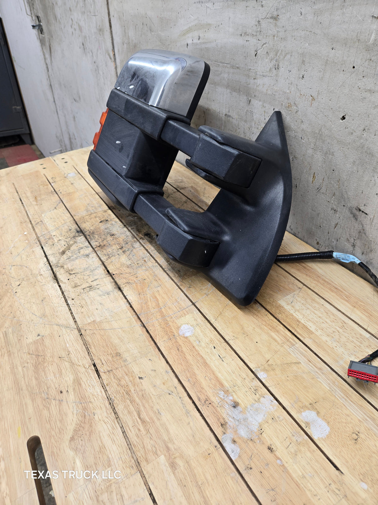 2011-2016 Ford Super Duty F250 F350 F450 F550 RH Passenger Side Power Folding & Telescoping Heated Towing Mirror OEM