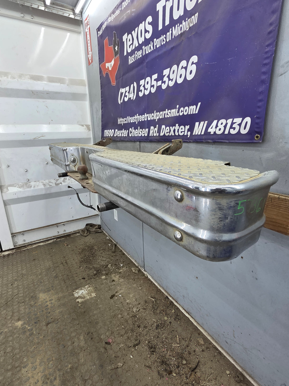 1985-1991 Chevrolet / GMC Square Body Rear Bumper 14043836