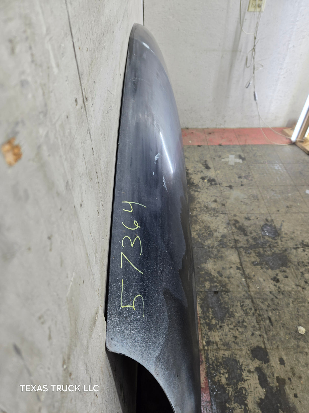 1999-2002 Chevrolet Silverado / Suburban 1500 2500 Hood