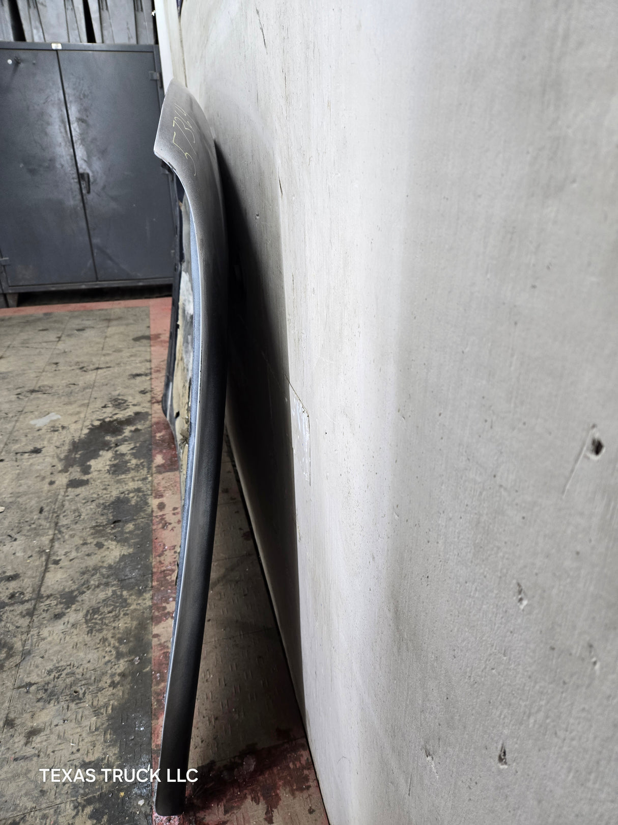 1999-2002 Chevrolet Silverado / Suburban 1500 2500 Hood