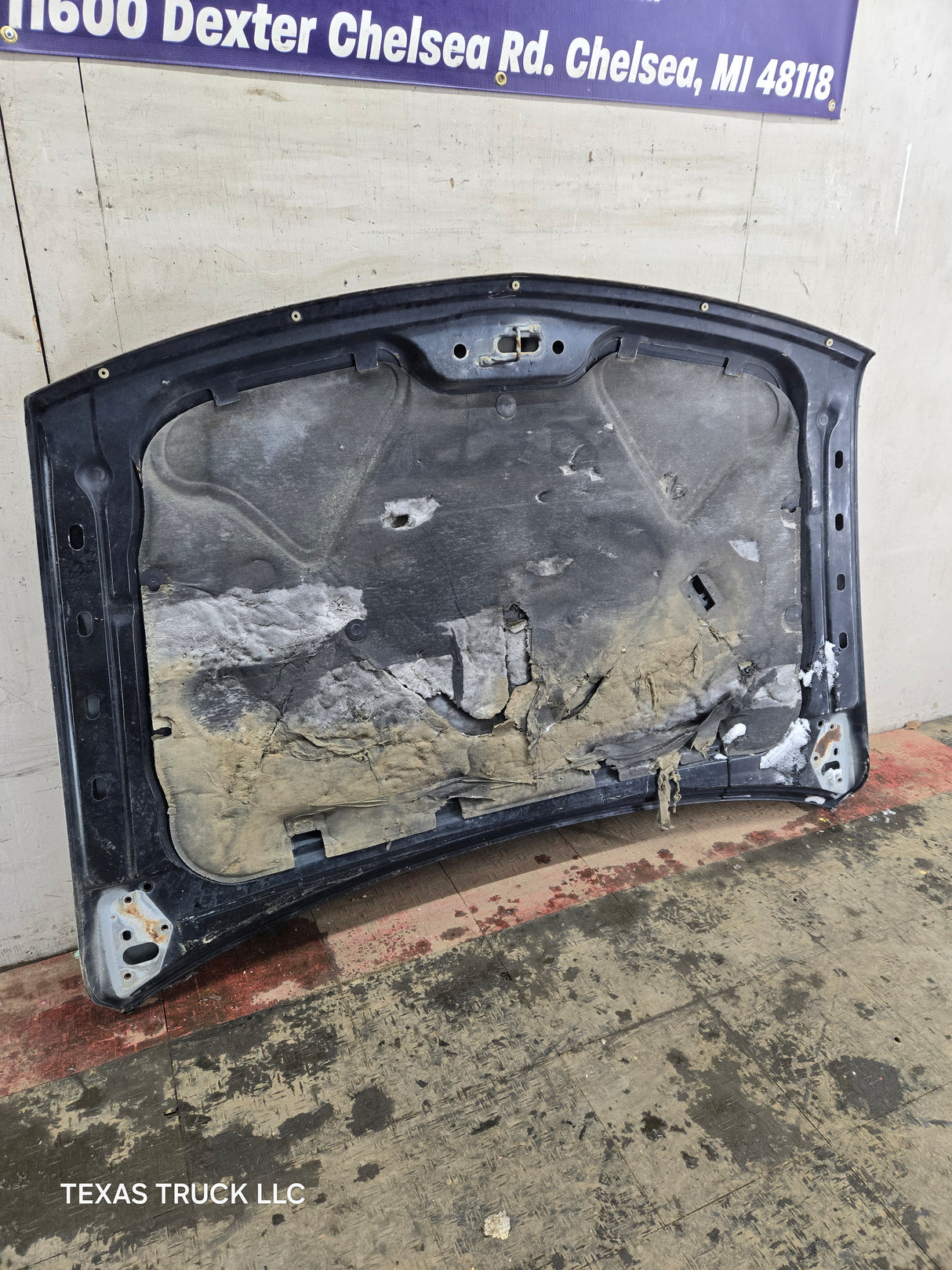 1999-2002 Chevrolet Silverado / Suburban 1500 2500 Hood