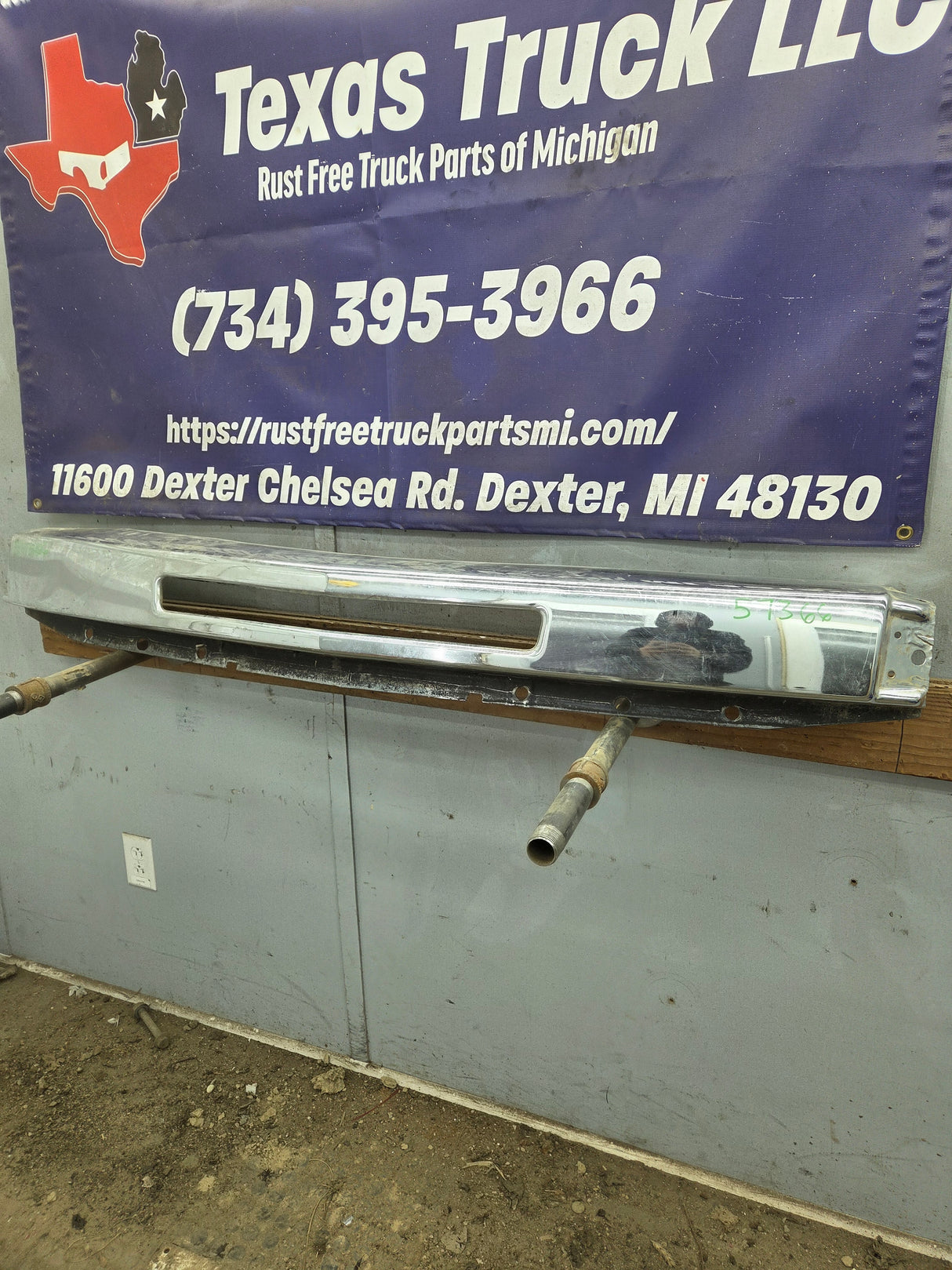 2007-2010 Chevrolet Silverado 2500 3500 HD Front Bumper Face Bar