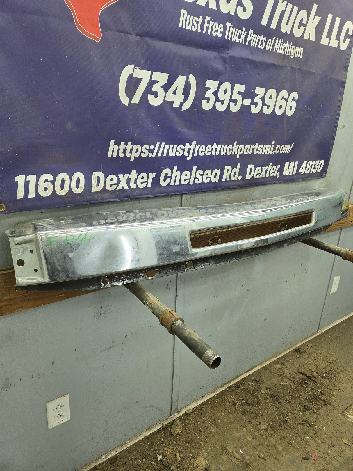 2007-2010 Chevrolet Silverado 2500 3500 HD Front Bumper Face Bar