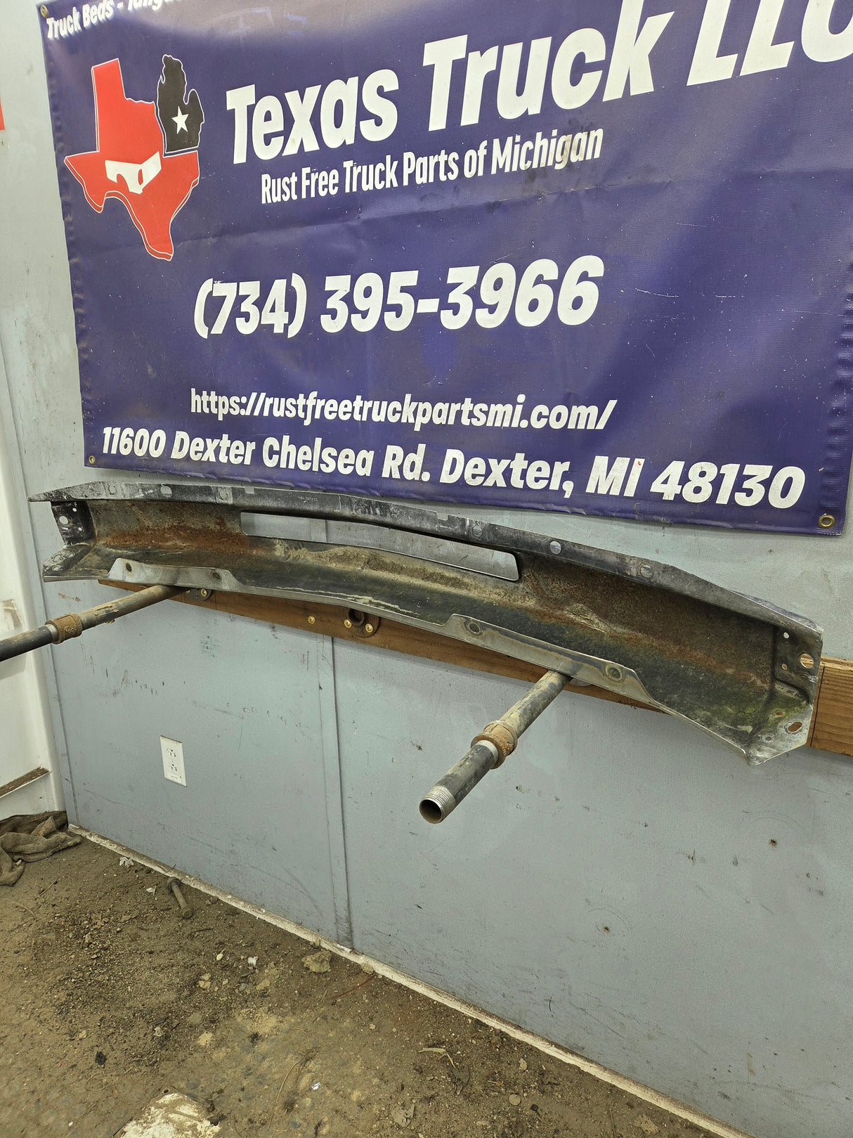 2007-2010 Chevrolet Silverado 2500 3500 HD Front Bumper Face Bar