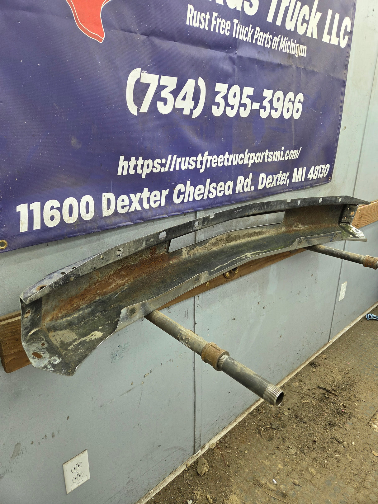 2007-2010 Chevrolet Silverado 2500 3500 HD Front Bumper Face Bar