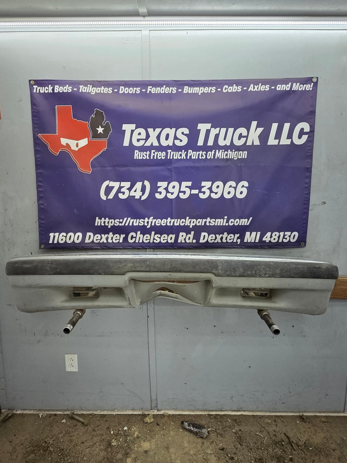 1998-2004 Chevrolet Blazer S10 Front Bumper W/Brackets Chrome