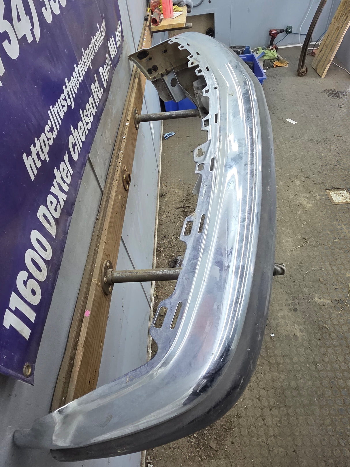 1998-2004 Chevrolet Blazer S10 Front Bumper W/Brackets Chrome