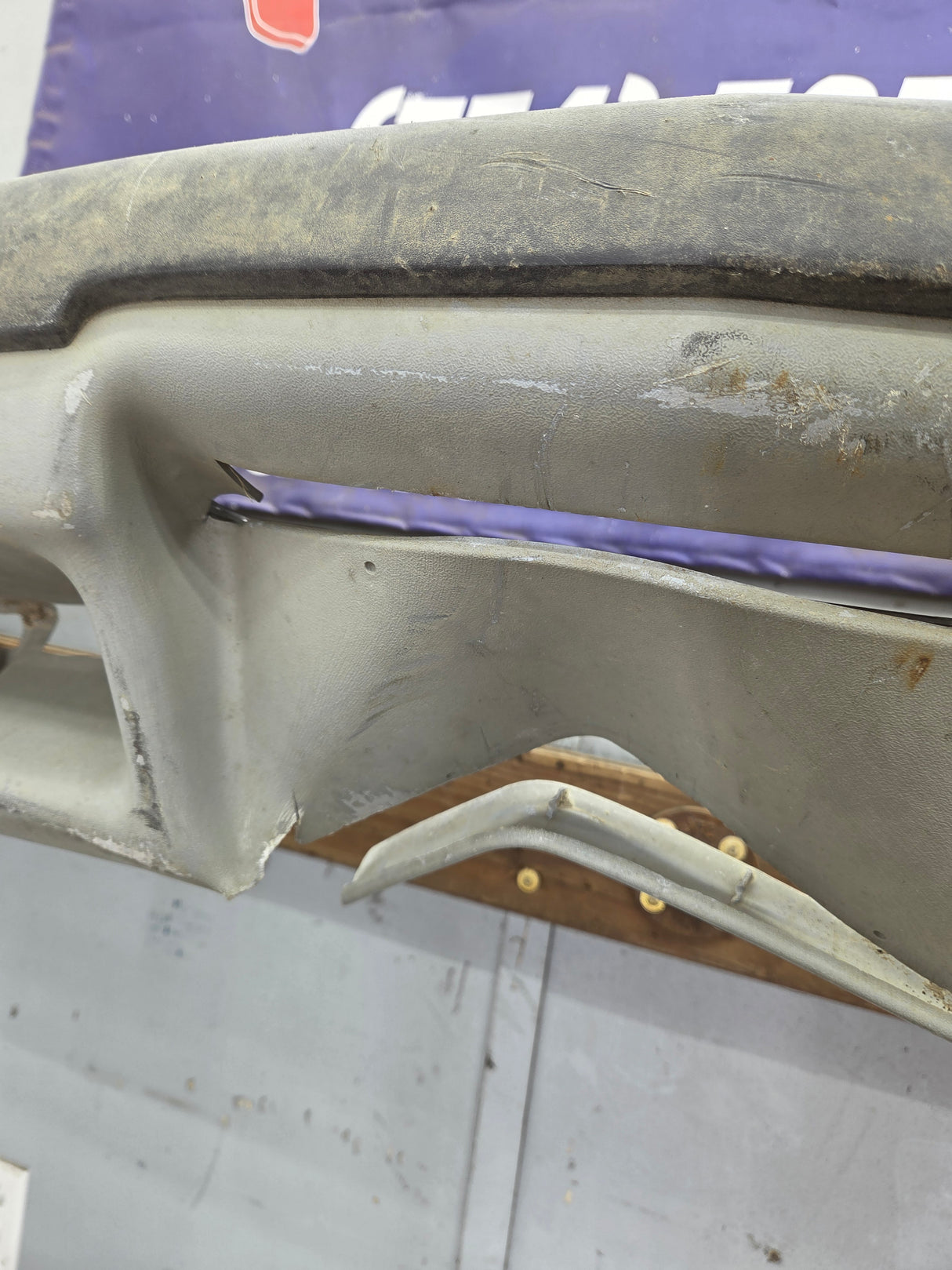 1998-2004 Chevrolet Blazer S10 Front Bumper W/Brackets Chrome