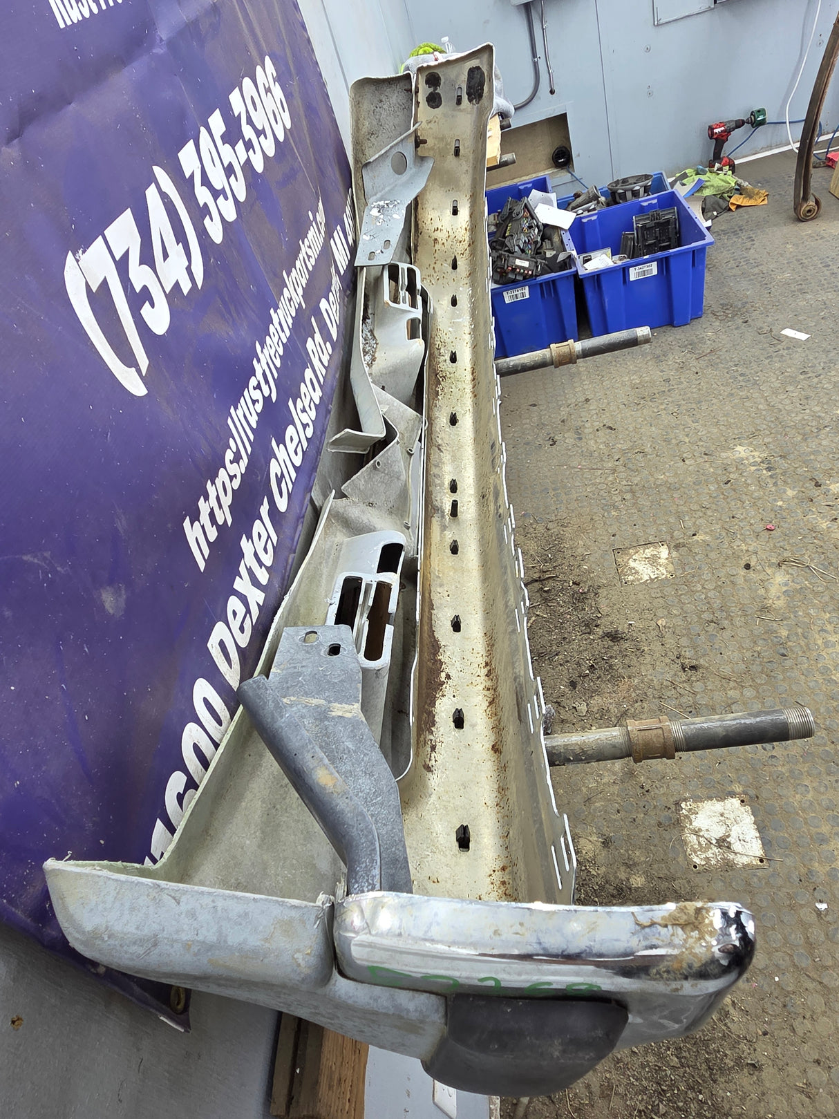 1998-2004 Chevrolet Blazer S10 Front Bumper W/Brackets Chrome