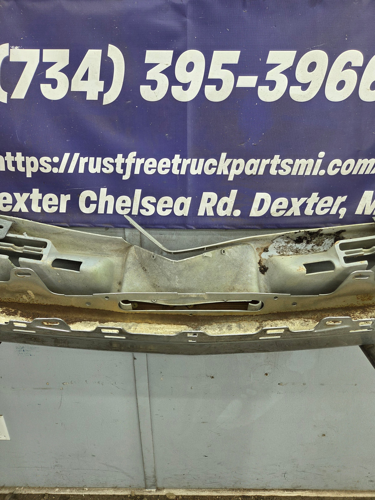 1998-2004 Chevrolet Blazer S10 Front Bumper W/Brackets Chrome