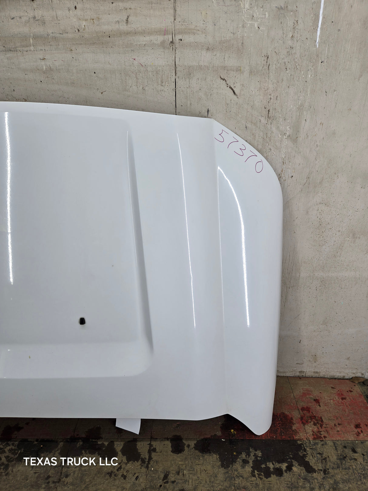 2011-2016 Ford Super Duty Hood F250 F350 F450 F550 - White