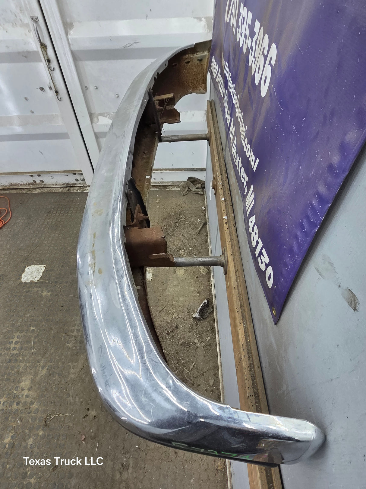 1992-1997 Ford F Series F250 F350 F450 F550 Front Bumper