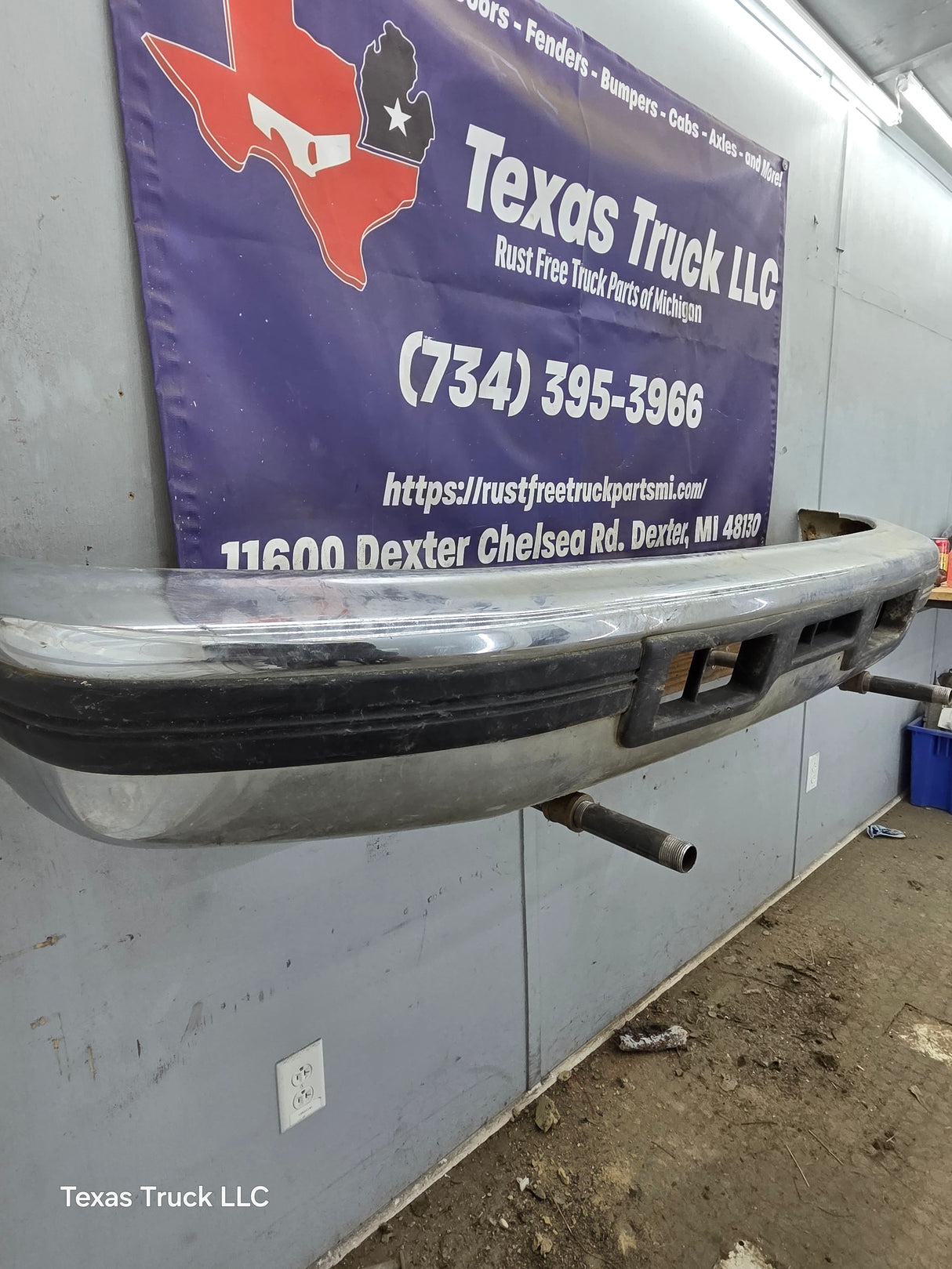 1992-1997 Ford F Series F250 F350 F450 F550 Front Bumper