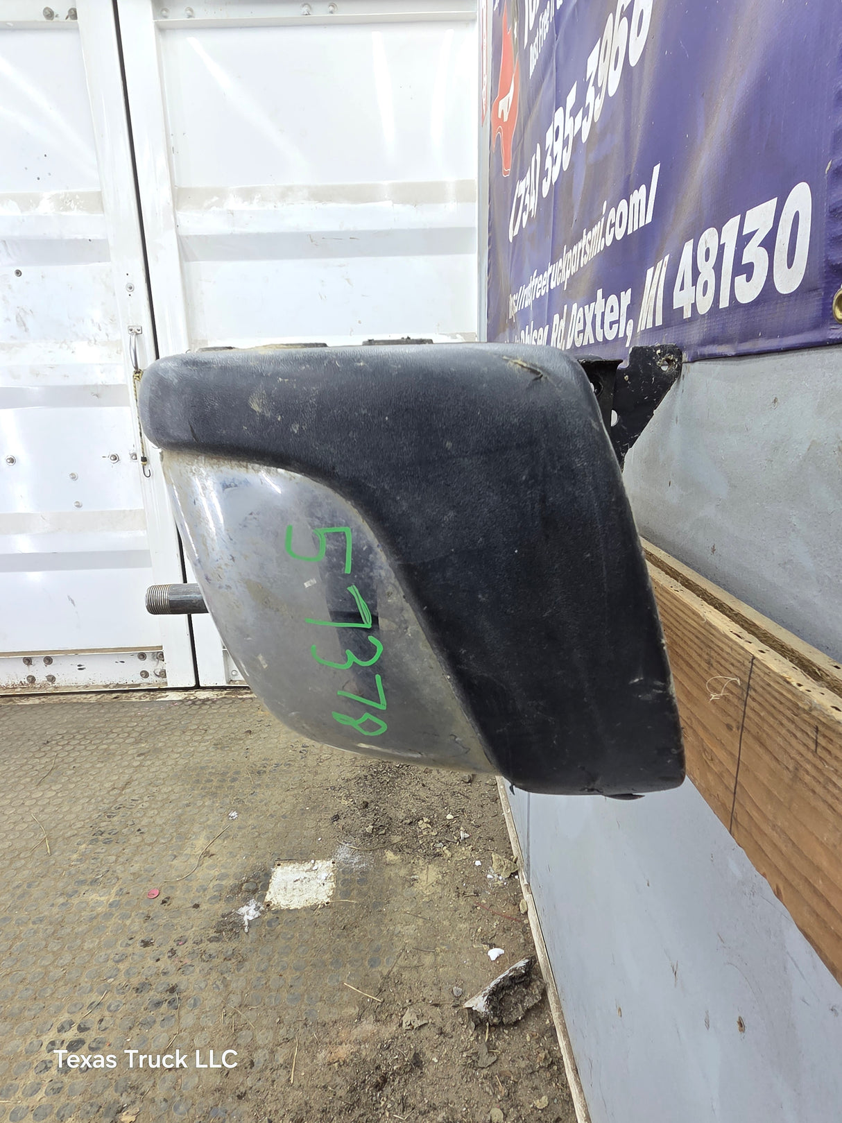 1999-2007 Chevrolet Silverado / GMC Sierra 1500 Rear Bumper