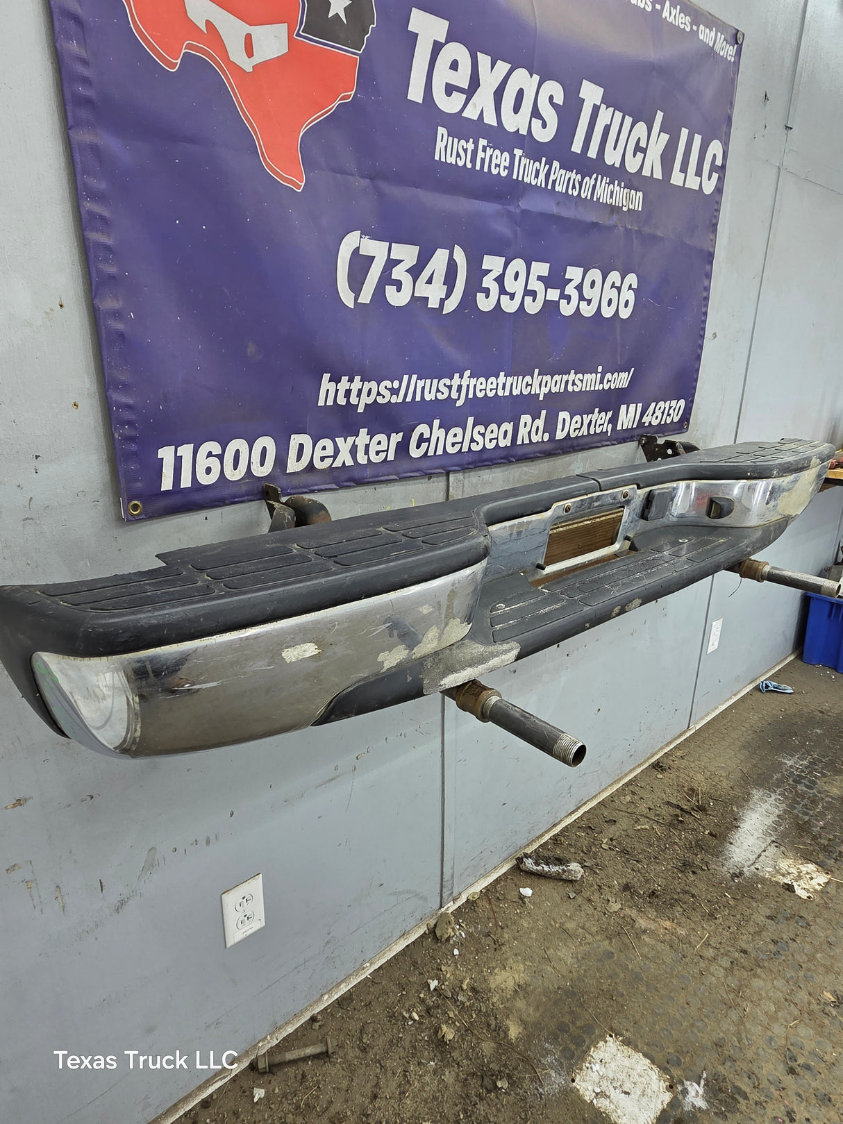 1999-2007 Chevrolet Silverado / GMC Sierra 1500 Rear Bumper