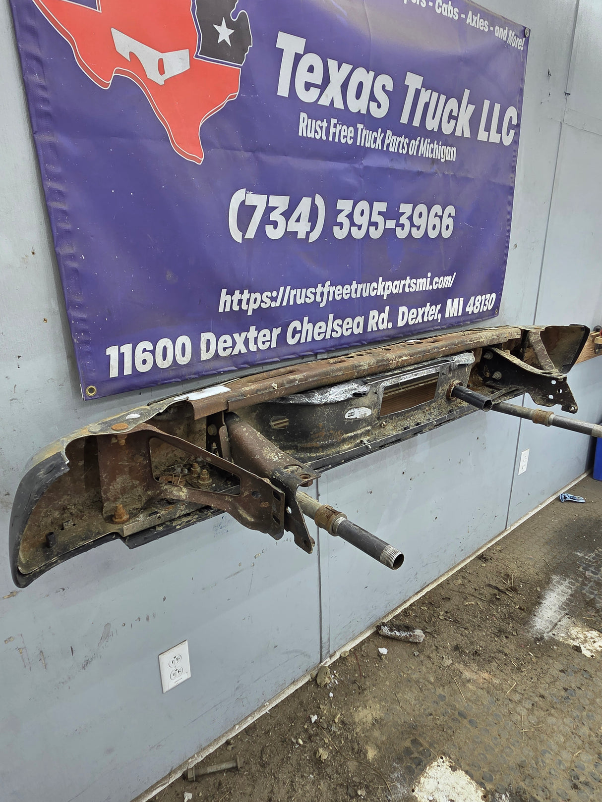 1999-2007 Chevrolet Silverado / GMC Sierra 1500 Rear Bumper