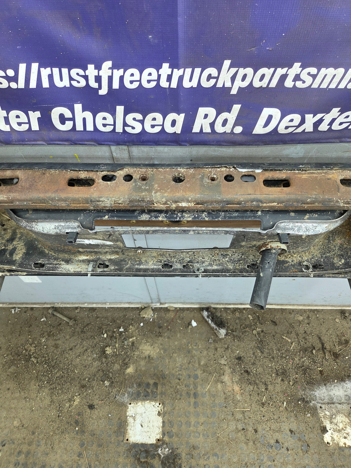 1999-2007 Chevrolet Silverado / GMC Sierra 1500 Rear Bumper