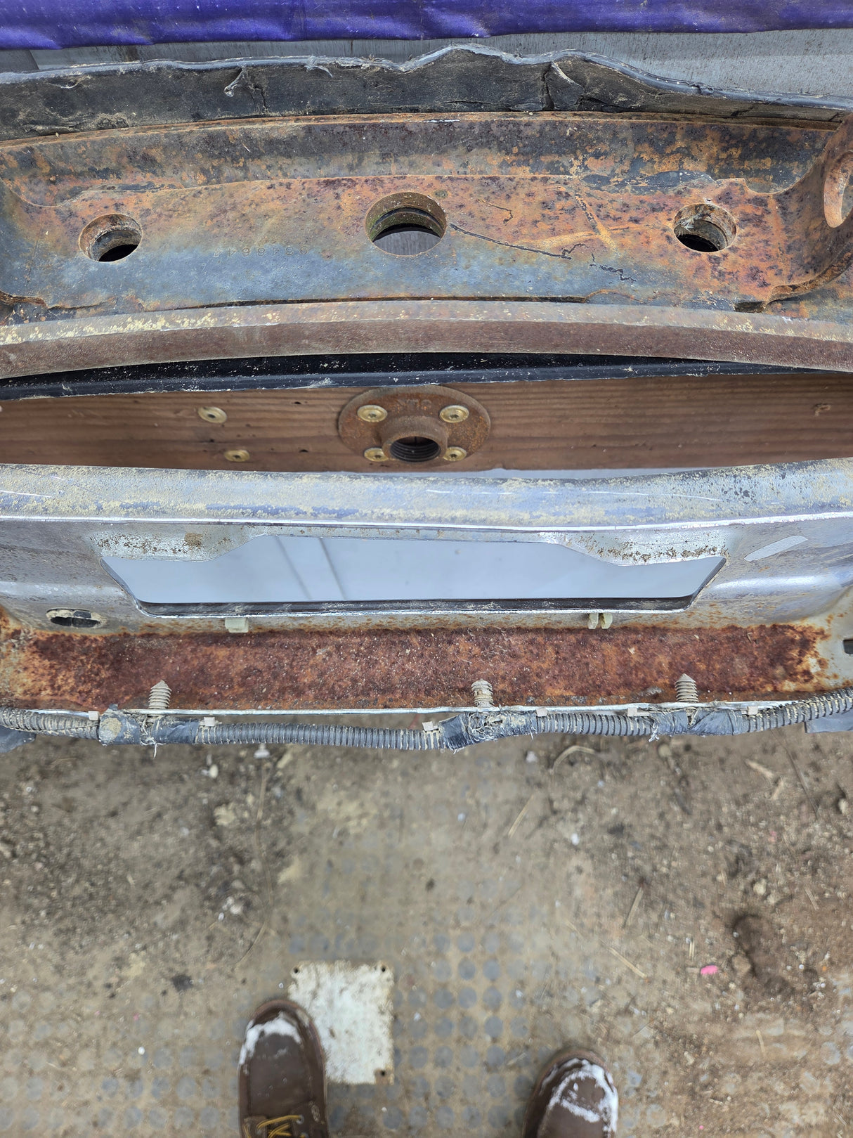 1999-2007 Ford Super Duty F250 F350 F450 F550 Rear Bumper With Parking Sensors