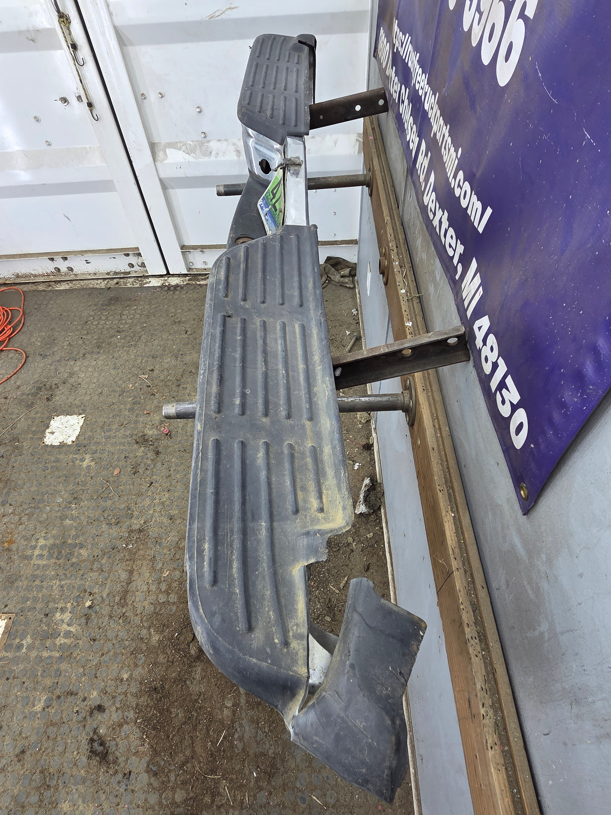 1999-2007 Ford Super Duty F250 F350 F450 F550 Rear Bumper