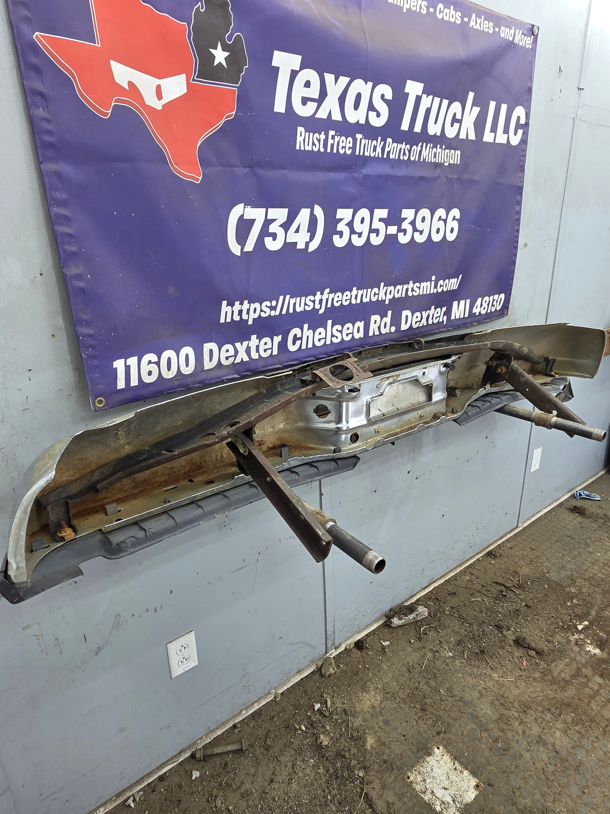 1999-2007 Ford Super Duty F250 F350 F450 F550 Rear Bumper