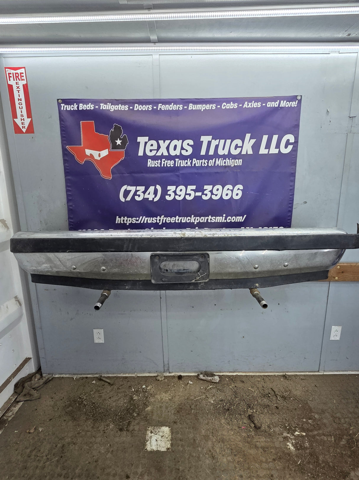 1987-1991 Ford F-150 F-250 F-350 F-450 F-550 Front Bumper Chrome