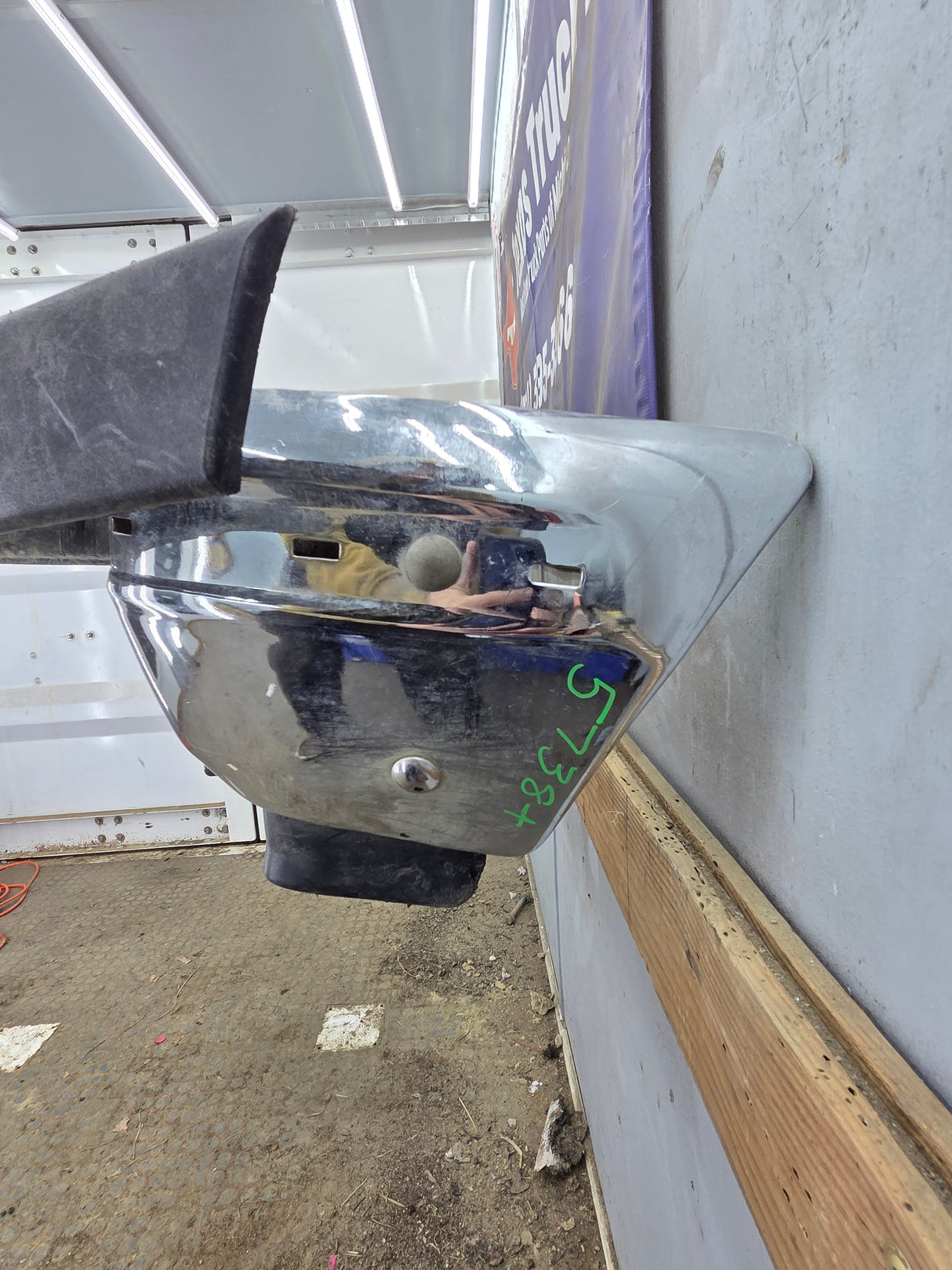 1987-1991 Ford F-150 F-250 F-350 F-450 F-550 Front Bumper Chrome