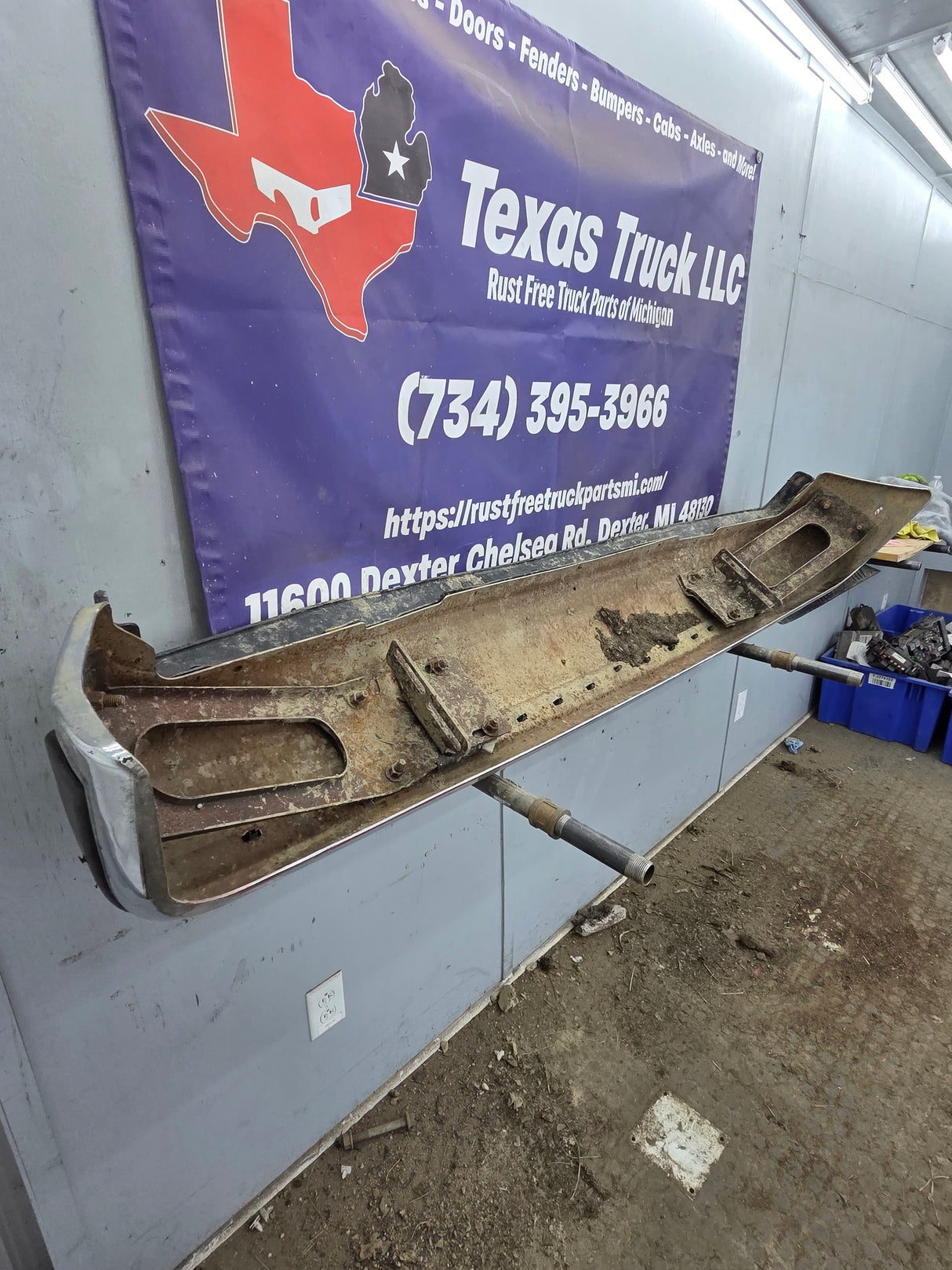 1987-1991 Ford F-150 F-250 F-350 F-450 F-550 Front Bumper Chrome