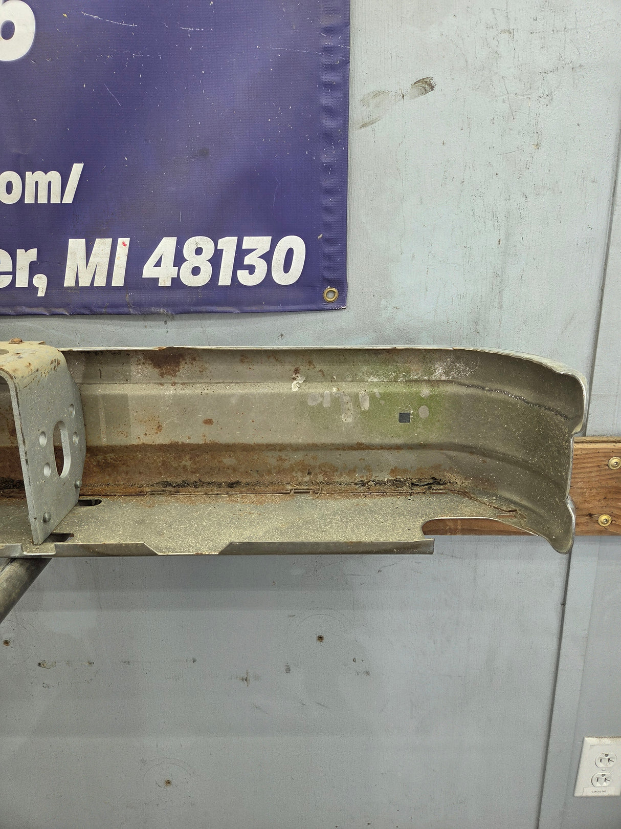 1980-1997 Ford F100 F150 F250 F350 Rear Bumper