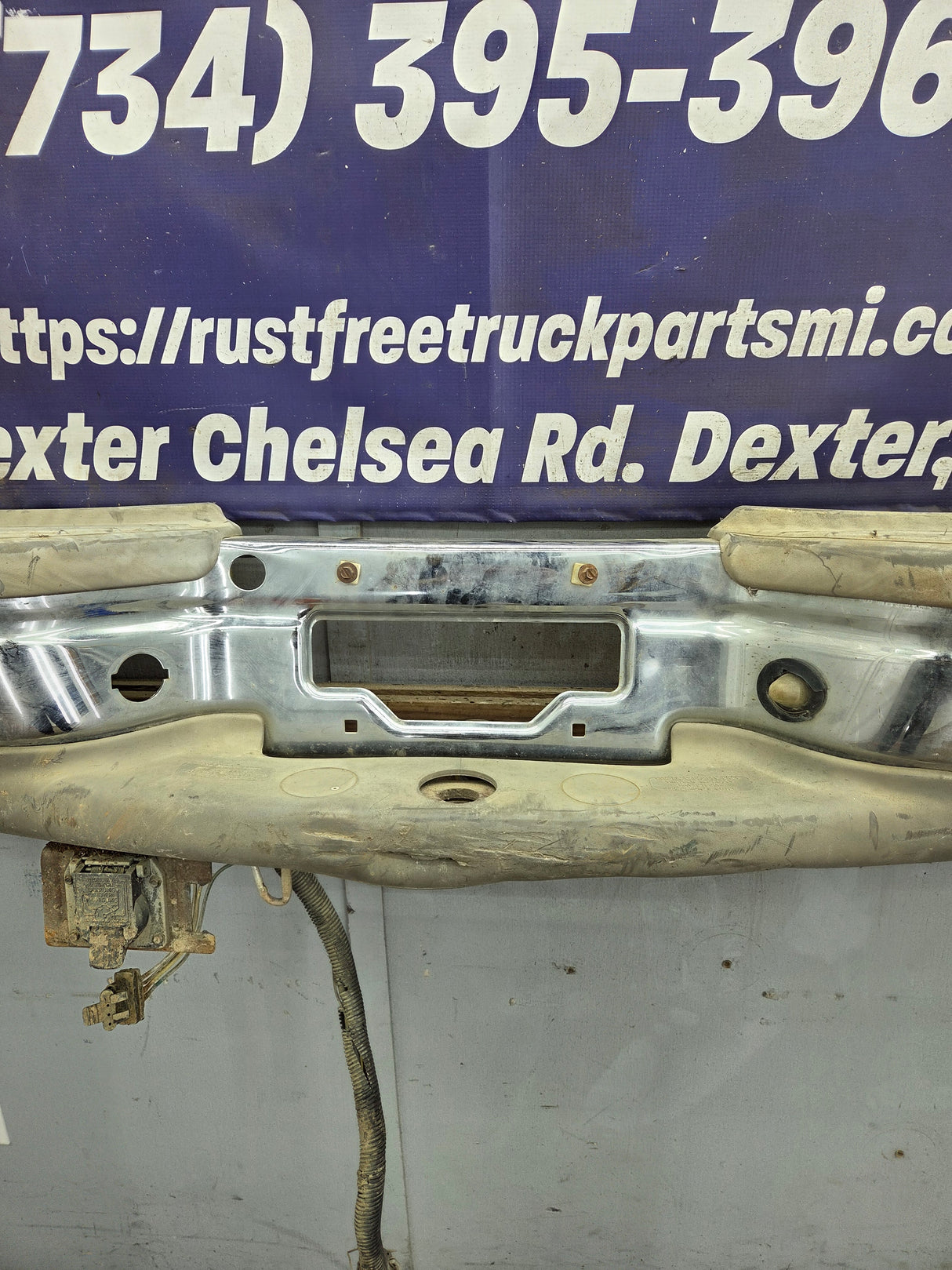 1999-2007 Ford Super Duty F250 F350 F450 F550 Rear Bumper