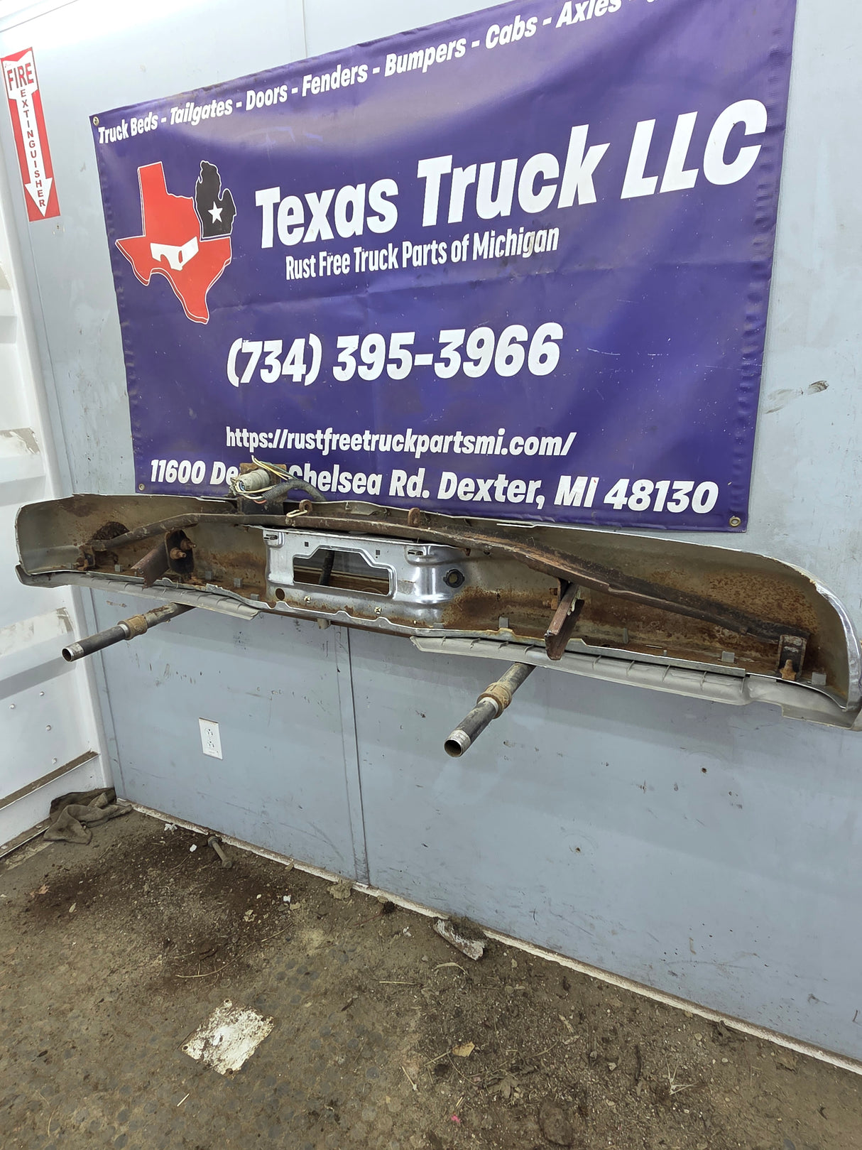 1999-2007 Ford Super Duty F250 F350 F450 F550 Rear Bumper