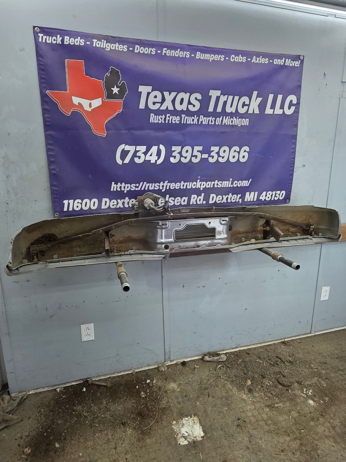 1999-2007 Ford Super Duty F250 F350 F450 F550 Rear Bumper