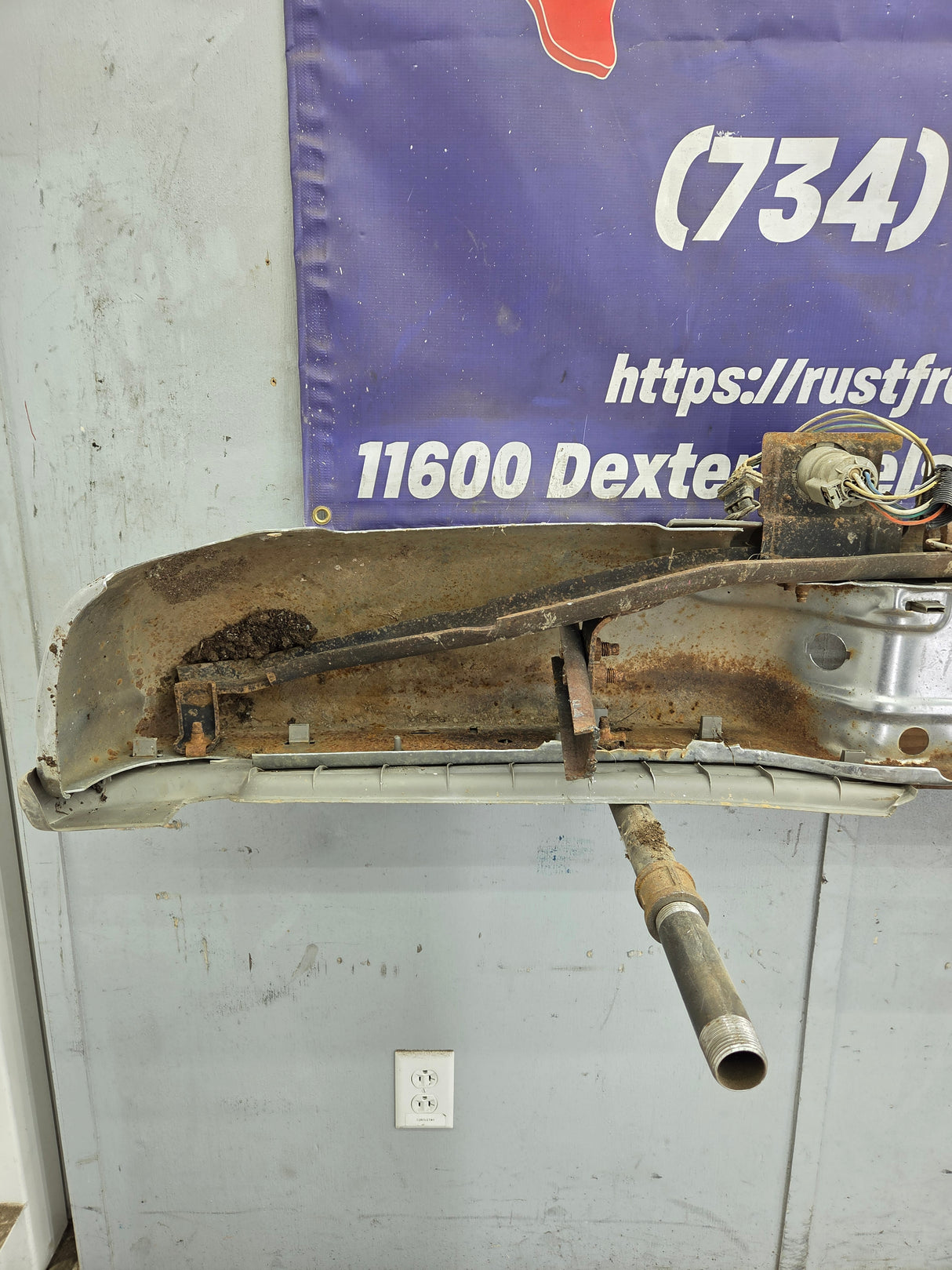 1999-2007 Ford Super Duty F250 F350 F450 F550 Rear Bumper