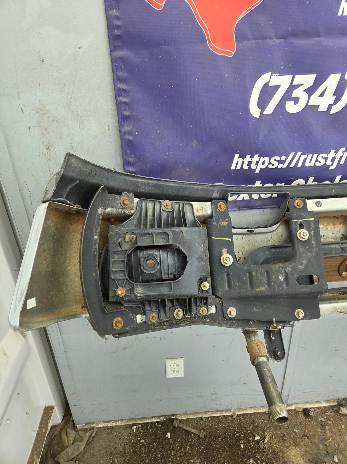 2004-2005 Ford F150 Front Bumper - Chrome