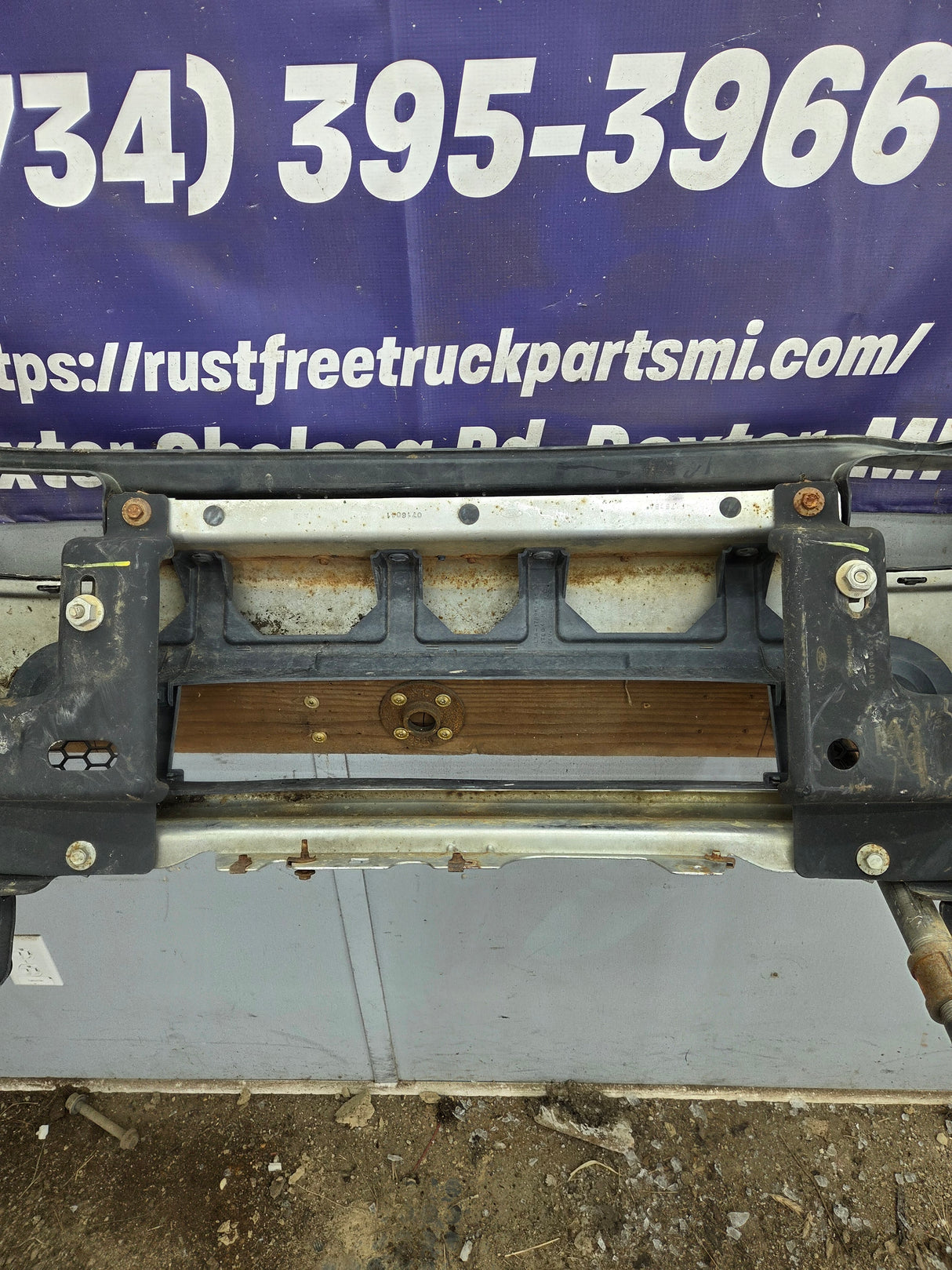 2004-2005 Ford F150 Front Bumper - Chrome